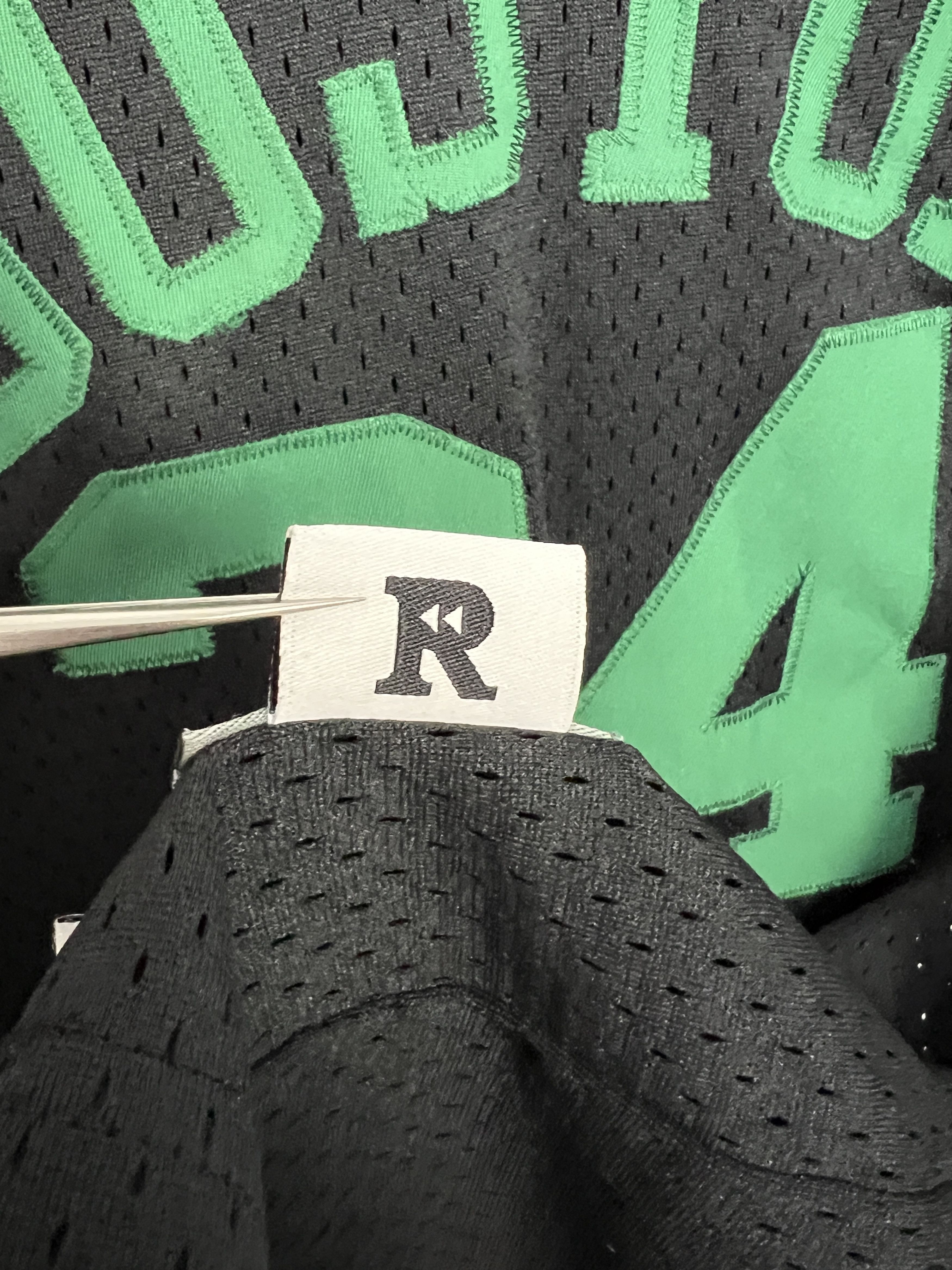 Nike Vintage Nike Boston Celtics NBA #34 Pierce Jersey Mens Size US L / EU 52-54 / 3 - 6 Thumbnail