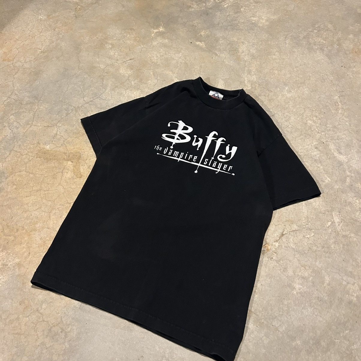 Crazy Vintage Y2K Buffy the Vampire Slayer TV Promo Tee