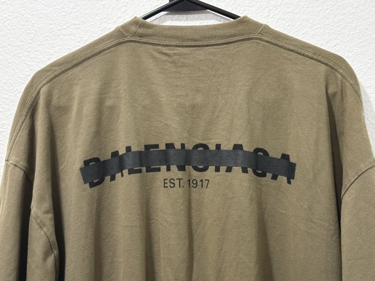 Balenciaga Balenciaga strength through oversized green T-shirt large Size US L / EU 52-54 / 3 - 1 Thumbnail