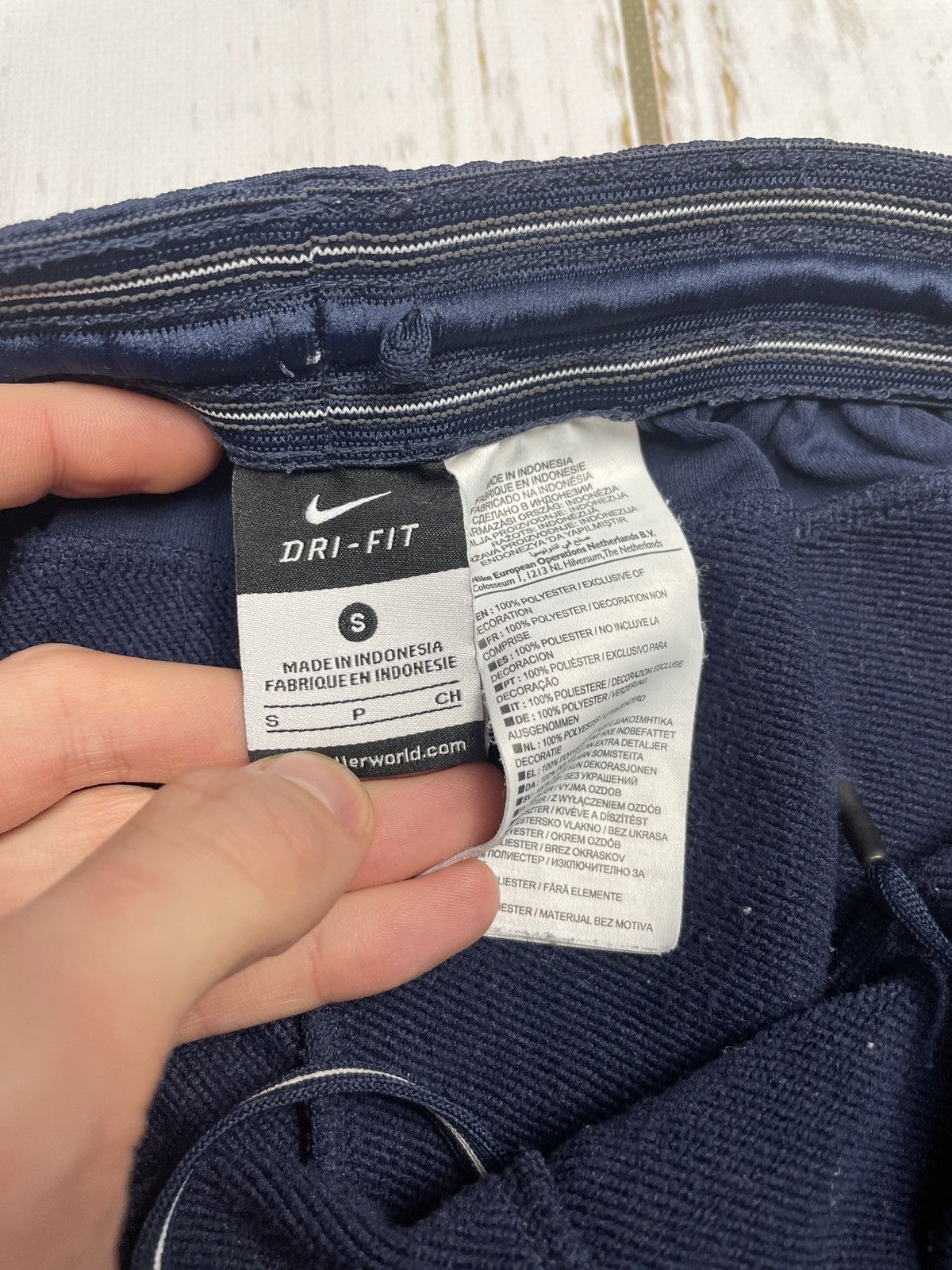Nike Nike Vintage Sweatpants Nylon Archive Size US 30 / EU 46 - 3 Thumbnail