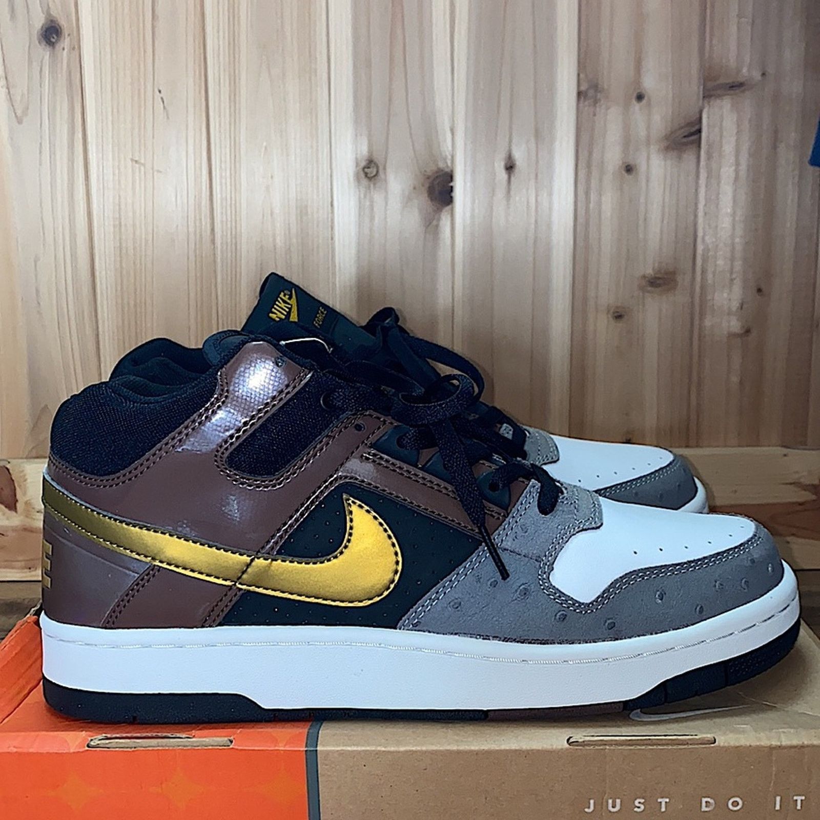 Nike 2005 Nike Delta Force 3/4 deluxe Mitas Size US 10.5 / EU 43-44 - 4 Thumbnail