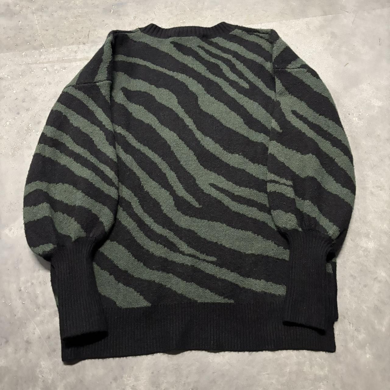 Japanese Brand × Vintage Crazy Vintage Y2K/2000s Green Zebra Striped Sweater! Size XS / US 0-2 / IT 36-38 - 5 Thumbnail