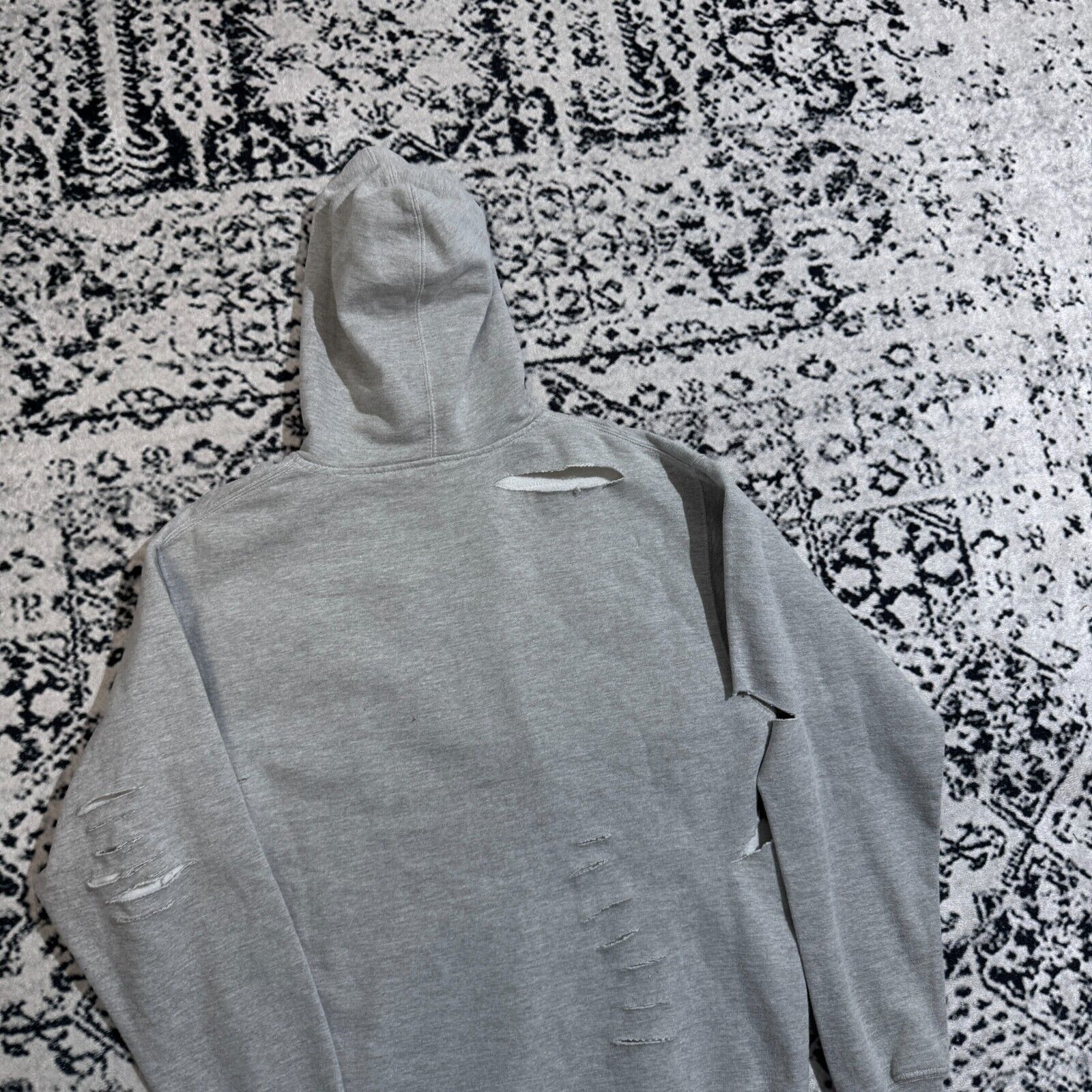 Vintage Gray Cotton Hoodie Size L Indiana Spellout Ripped Gosha YZY Size US L / EU 52-54 / 3 - 12 Thumbnail