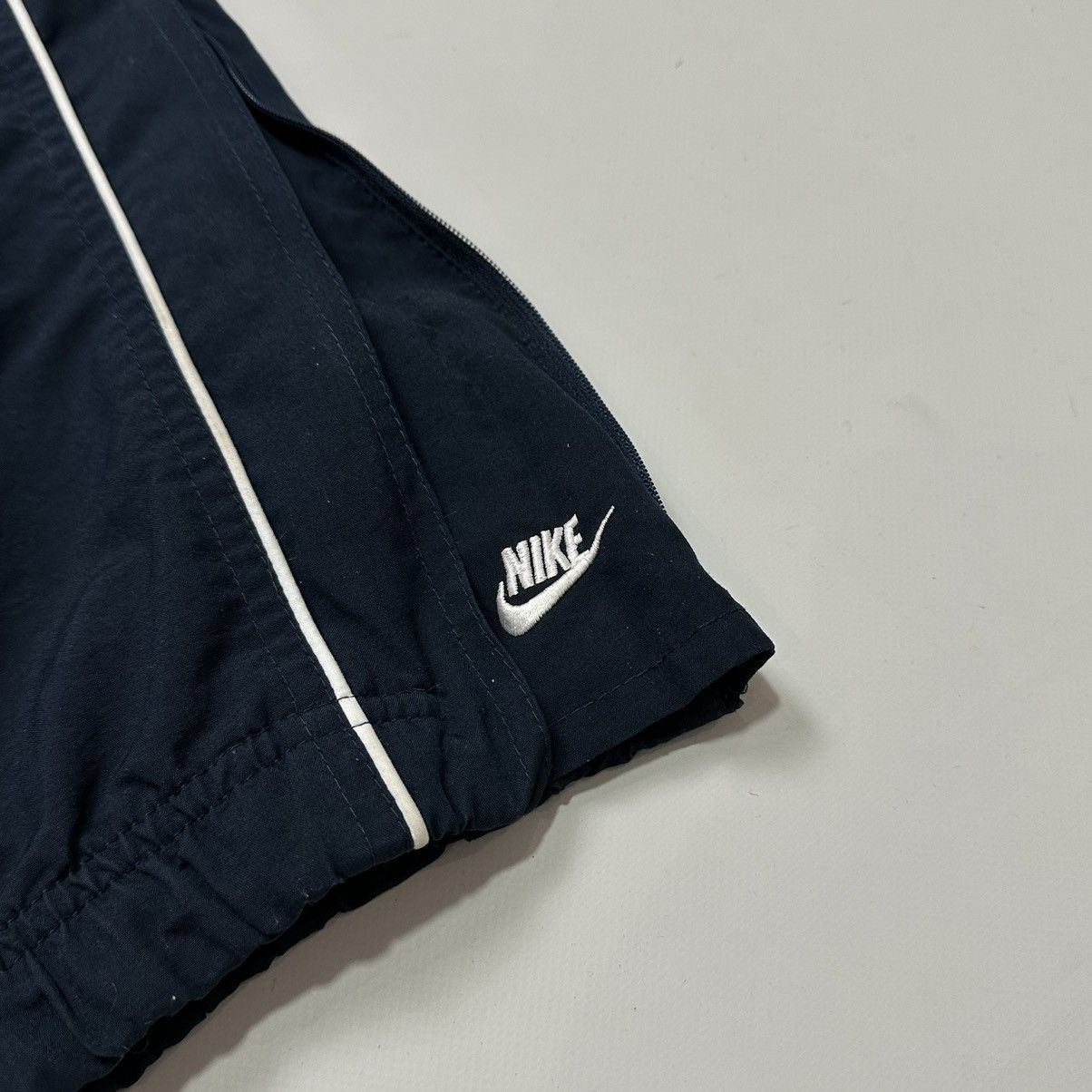 Nike Vintage Nike nylon track pants streetwear y2k Size US 32 / EU 48 - 4 Thumbnail