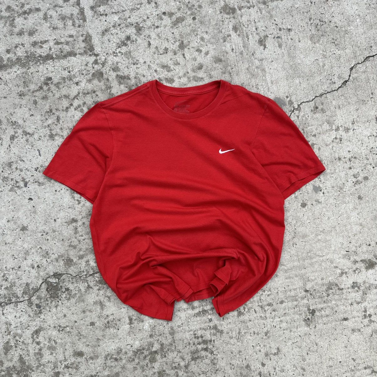 Nike VTG Nike T-shirts Size M Y2K SK8 00s USA Rap Crazy Fit Size US M / EU 48-50 / 2 - 1 Thumbnail