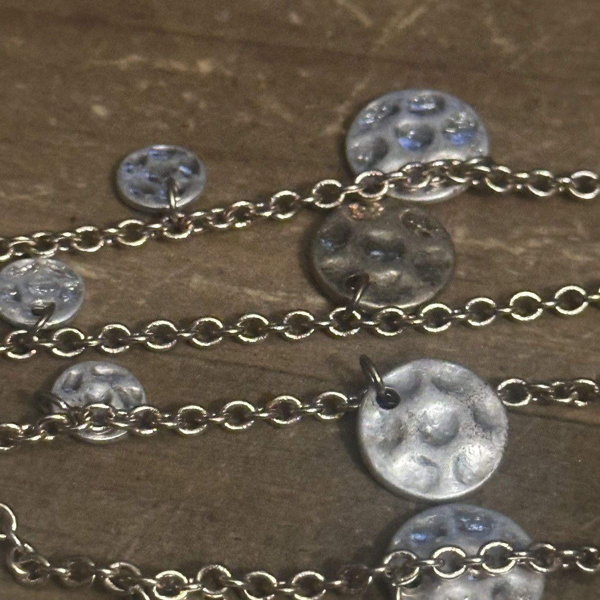 Other Silver tone hammered discs charm necklace Size ONE SIZE - 3 Thumbnail