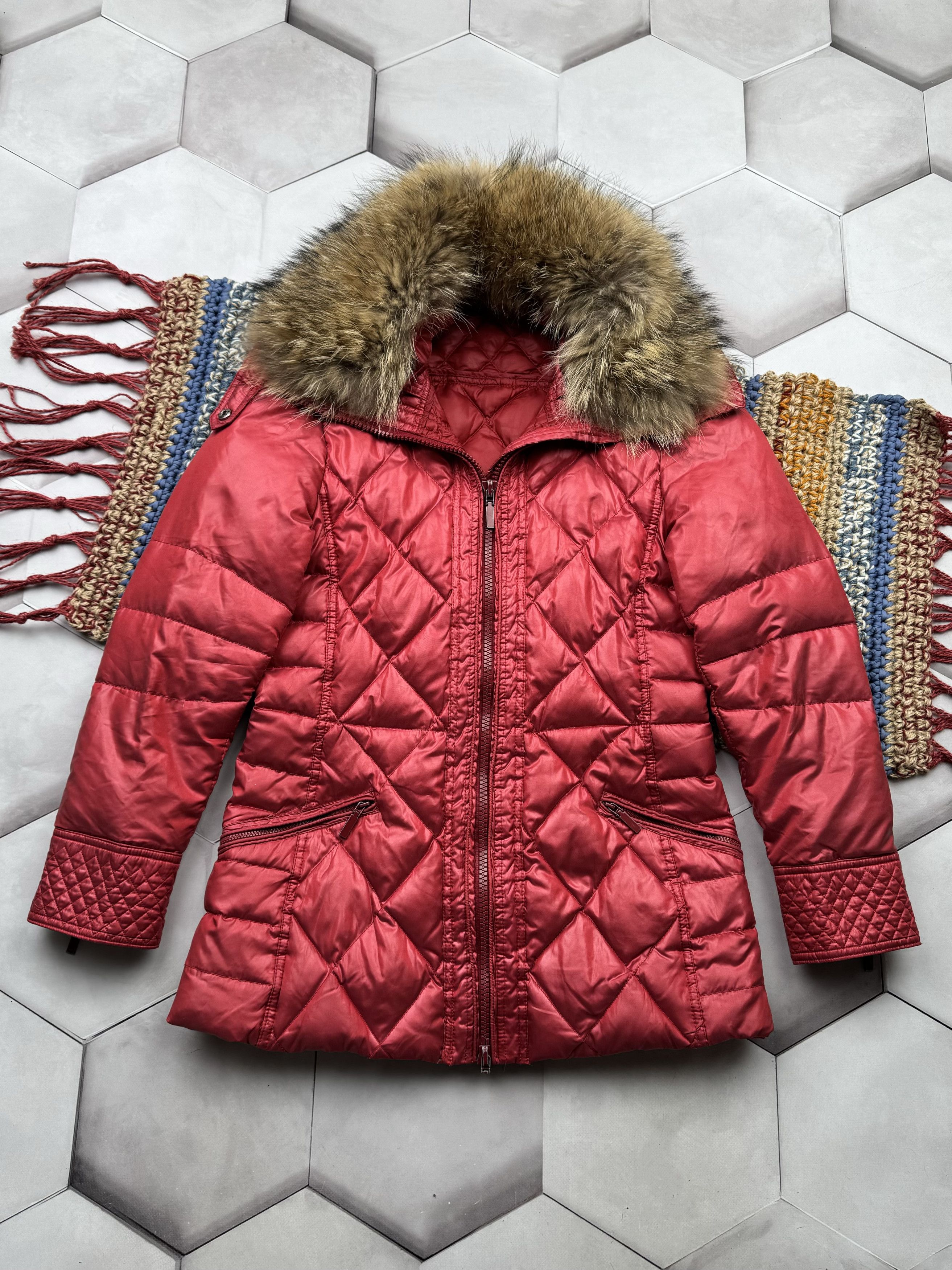 Japanese Brand Vintage Down Puffer Jacket With Real Fur Neck E4 Size L / US 10 / IT 46 - 1 Thumbnail