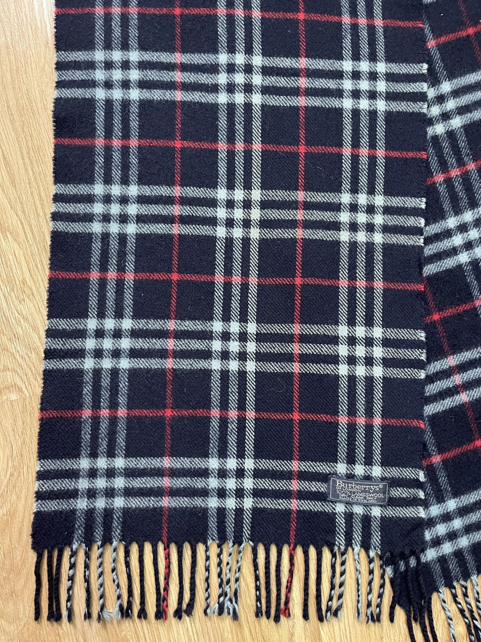 Burberry Vintage Burberry Scarf / Muffler - 6018 Size ONE SIZE - 7 Thumbnail