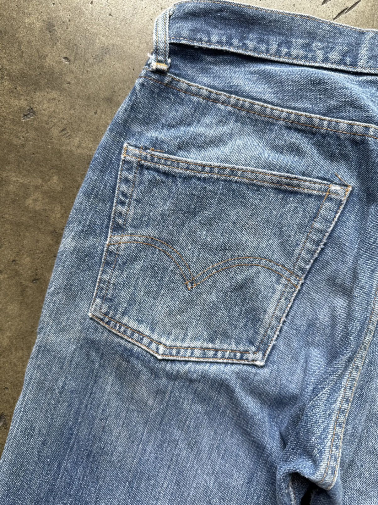 Vintage Vintage ‘80s Levi’s 501 Redline Selvedge Denim Jeans Size US 31 - 18 Thumbnail