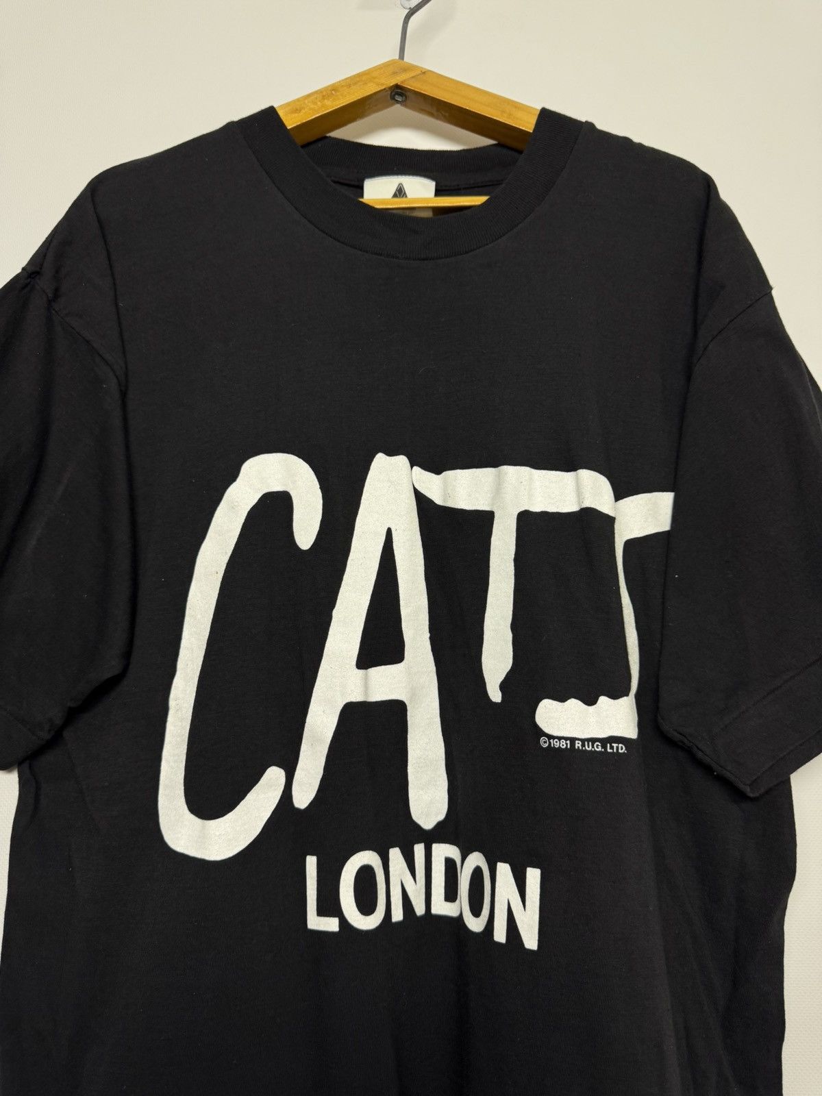 Vintage VINTAGE 1981 CATS BROADWAY MUSICAL TEE Size US M / EU 48-50 / 2 - 2 Thumbnail