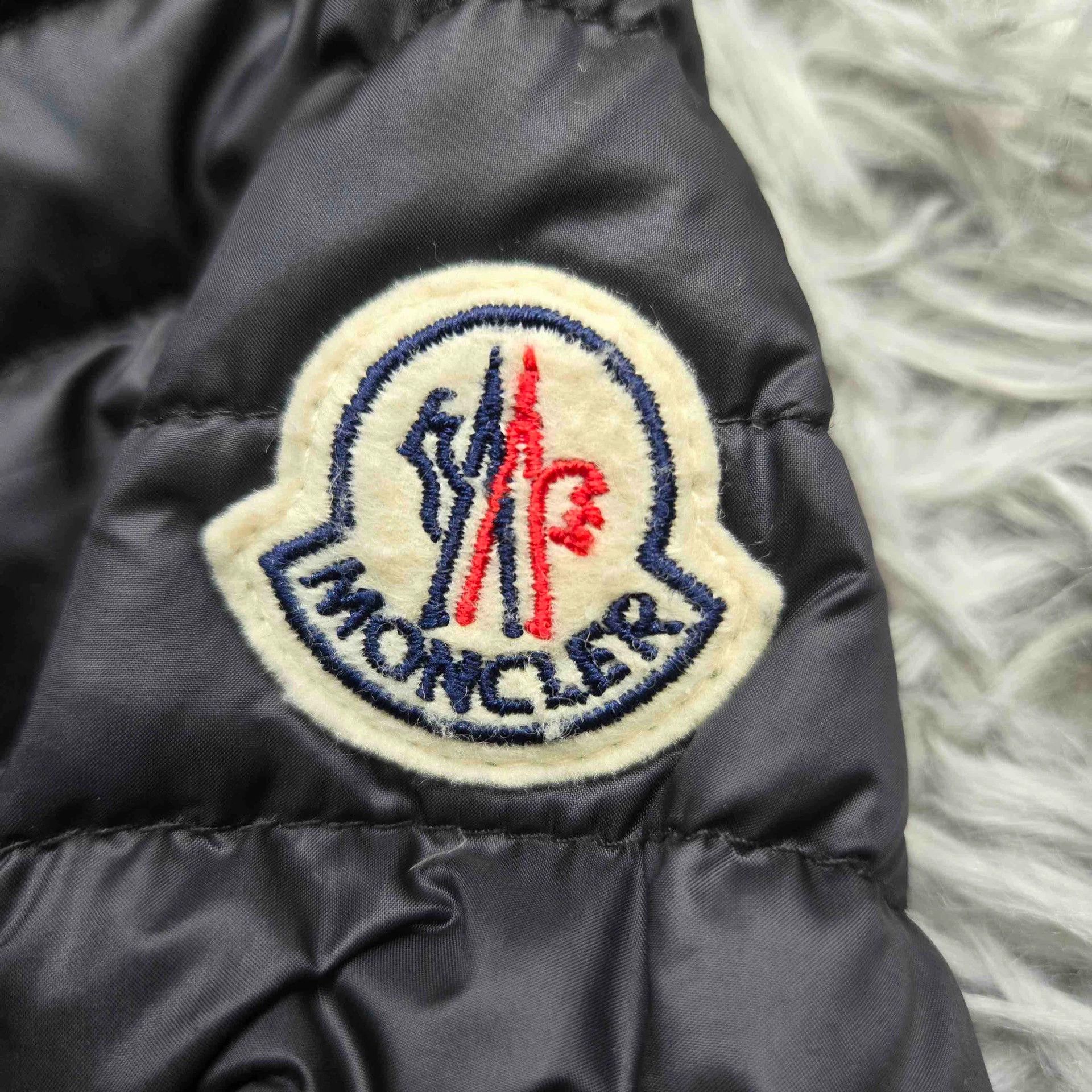 Moncler moncler lightweight down jacket with zip closure Size US M / EU 48-50 / 2 - 3 Thumbnail
