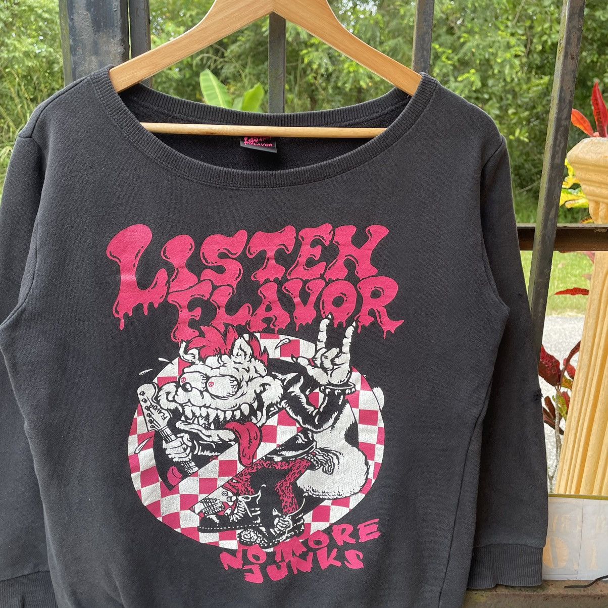 Japanese Brand 🔥🇯🇵Listen Flavour Skate Punk Art Work Sweatshirts Size US S / EU 44-46 / 1 - 4 Thumbnail