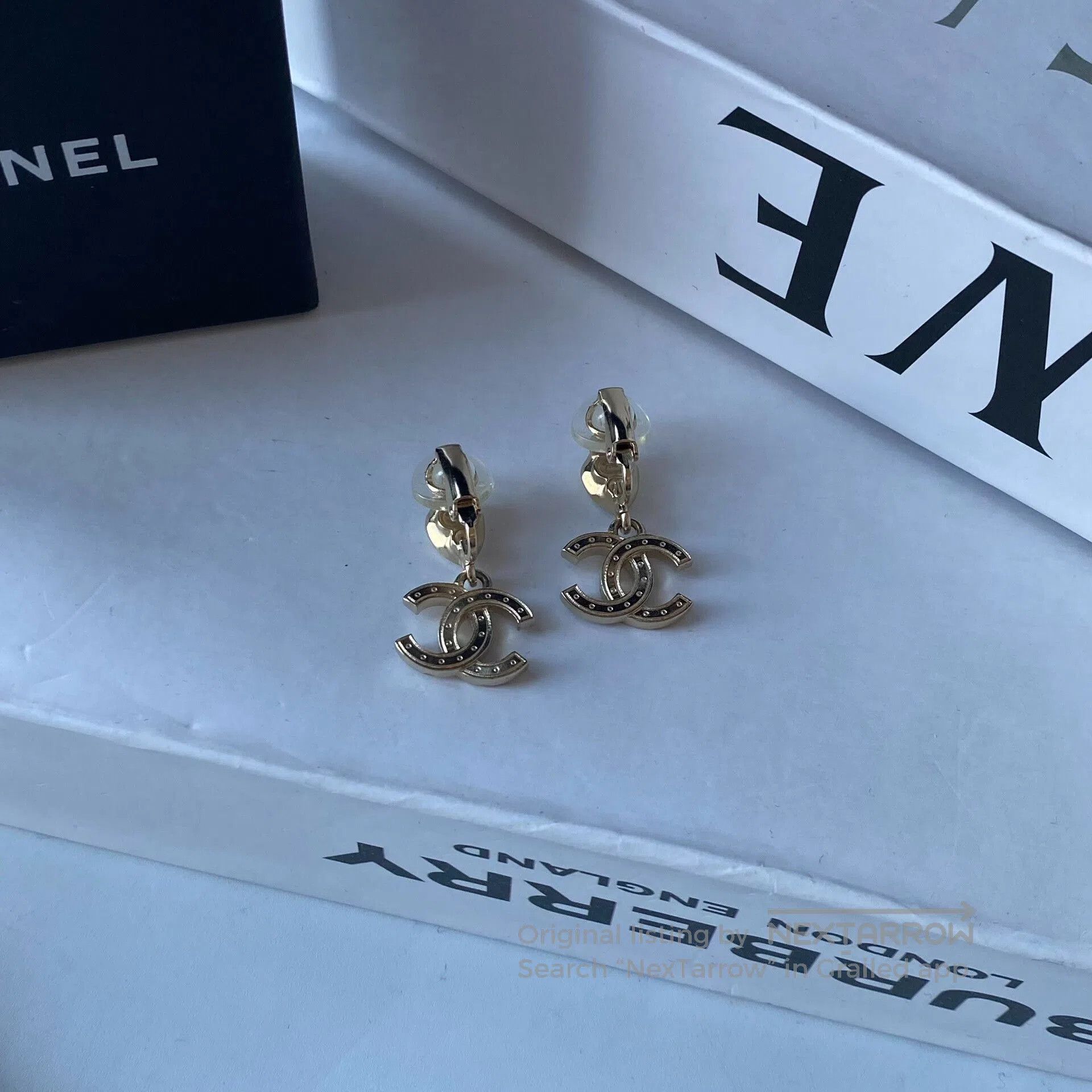 Chanel Chanel 25A Double C Pendant Earrings. Size ONE SIZE - 3 Thumbnail