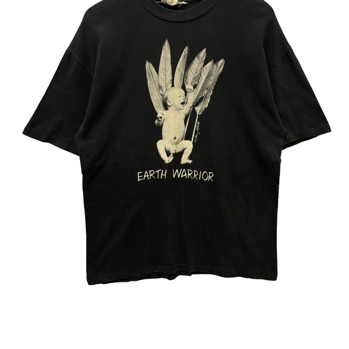 Vintage Vintage Art Earth Warrior Graphic Tshirt Size US L / EU 52-54 / 3 - 3 Thumbnail
