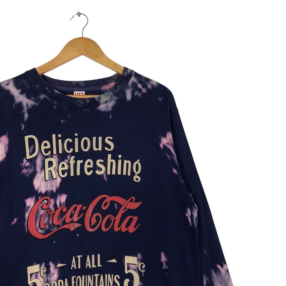 Coca Cola × Uniqlo Tye Dye Coca Cola Sweatshirt Rare Medium Size US M / EU 48-50 / 2 - 5 Thumbnail
