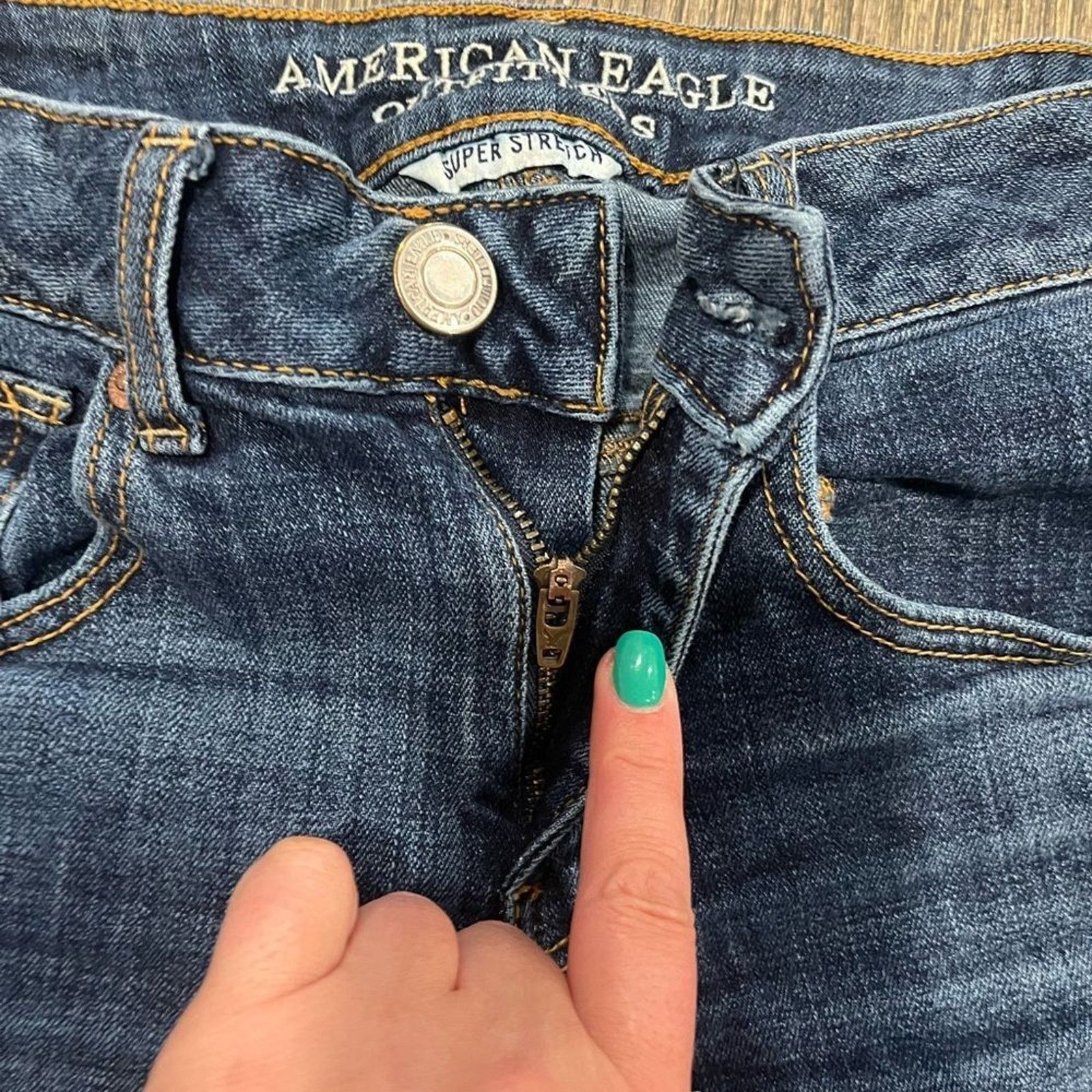 American Eagle Outfitters American Eagle Super Stretch Midi Shorts Mid Rise Whisker 6 Size 28" / US 6 / IT 42 - 4 Thumbnail