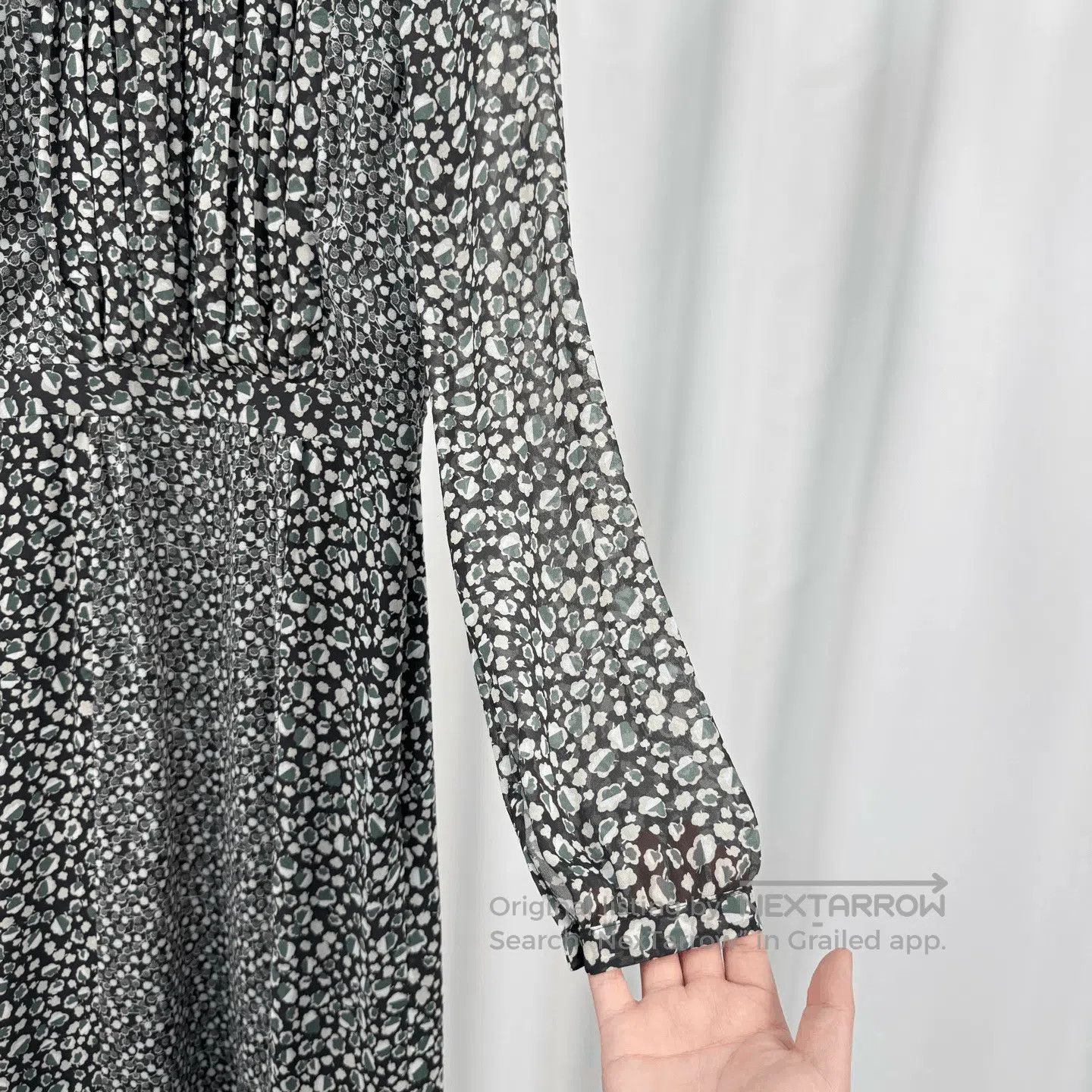 Burberry Burberry Floral Silk Dress. Size M / US 6-8 / IT 42-44 - 4 Thumbnail