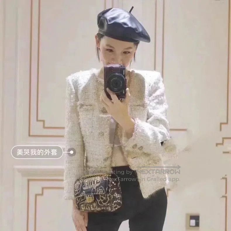 Chanel Chanel 2019 Pre-Fall Tweed Jacket. Size US XS / EU 42 / 0 - 6 Thumbnail