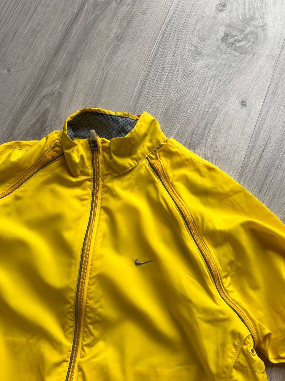Nike Vintage Nike Running Jacket Nylon Size US S / EU 44-46 / 1 - 2 Thumbnail