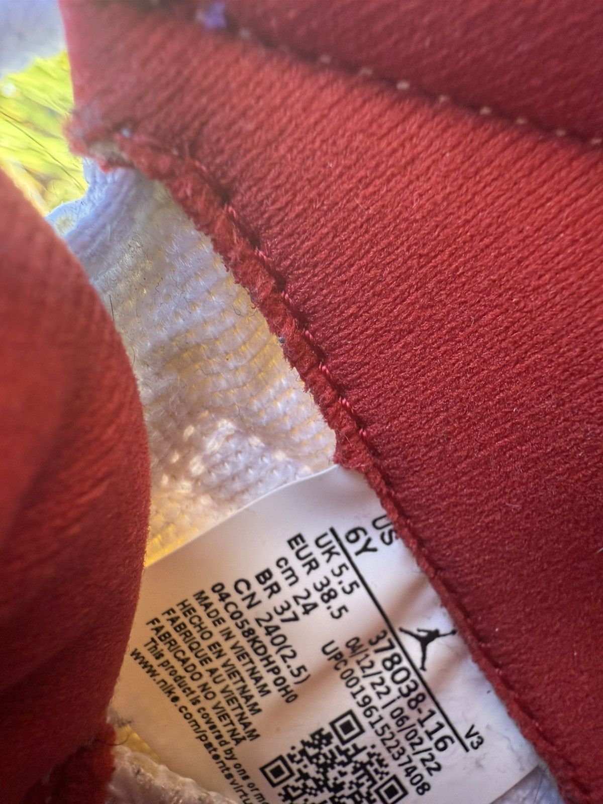 Jordan Brand Jordan 11 Cherry Red Retro Size US 6 / EU 39 - 6 Thumbnail