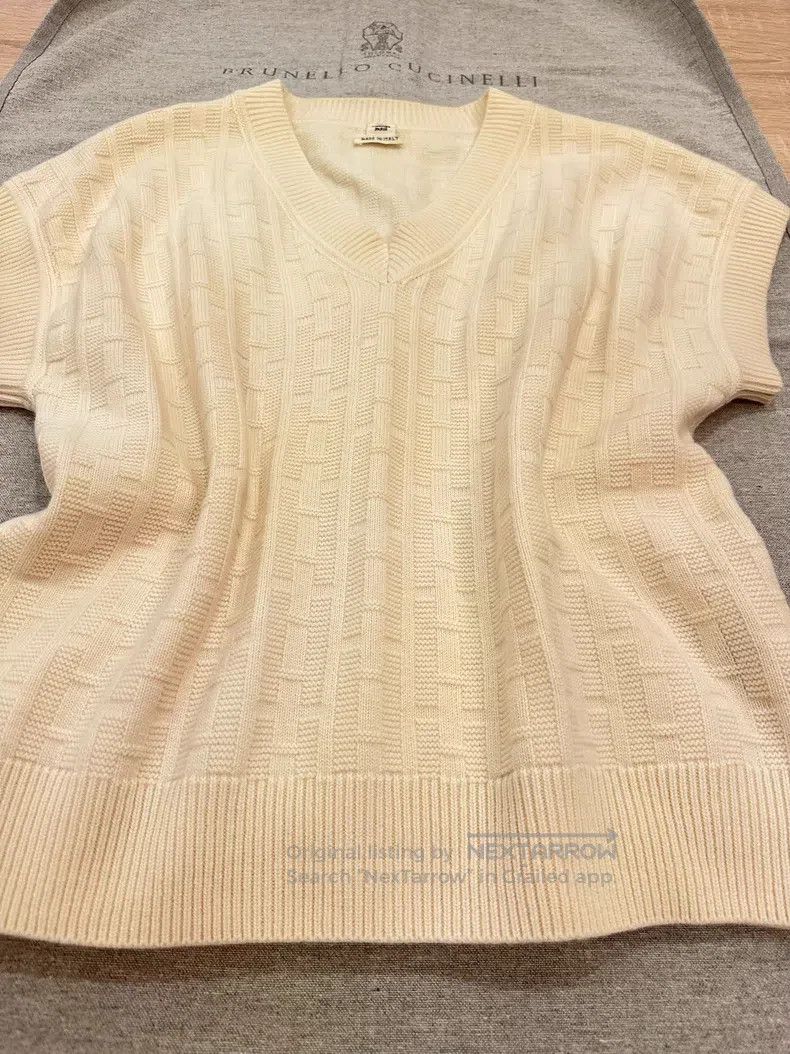 Hermes Hermes Short-sleeved sweater top Size XXS / US 00 / IT 34 - 1 Thumbnail