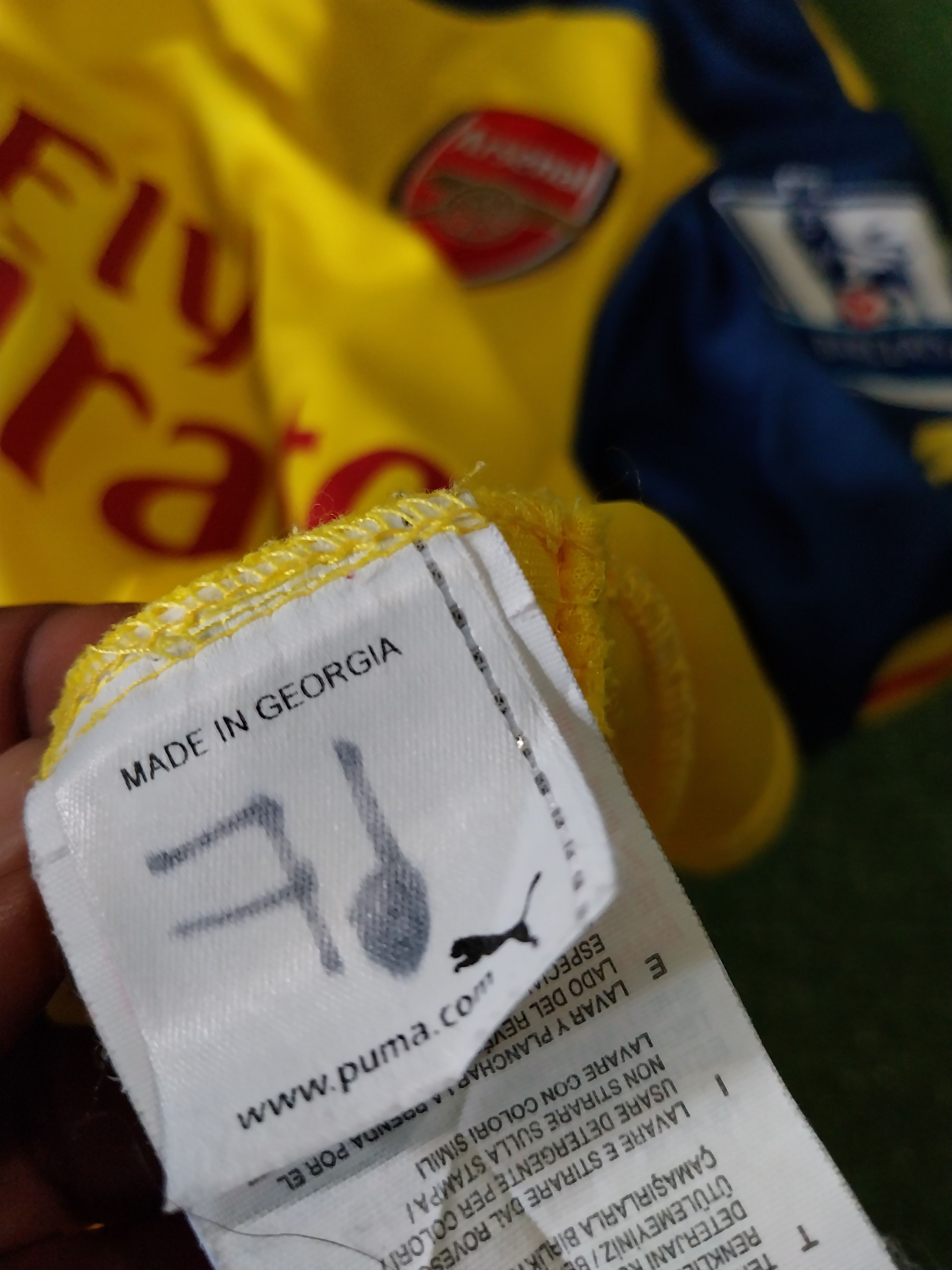 Puma Arsenal away 2014/2015 özil jersey football Size US M / EU 48-50 / 2 - 10 Thumbnail