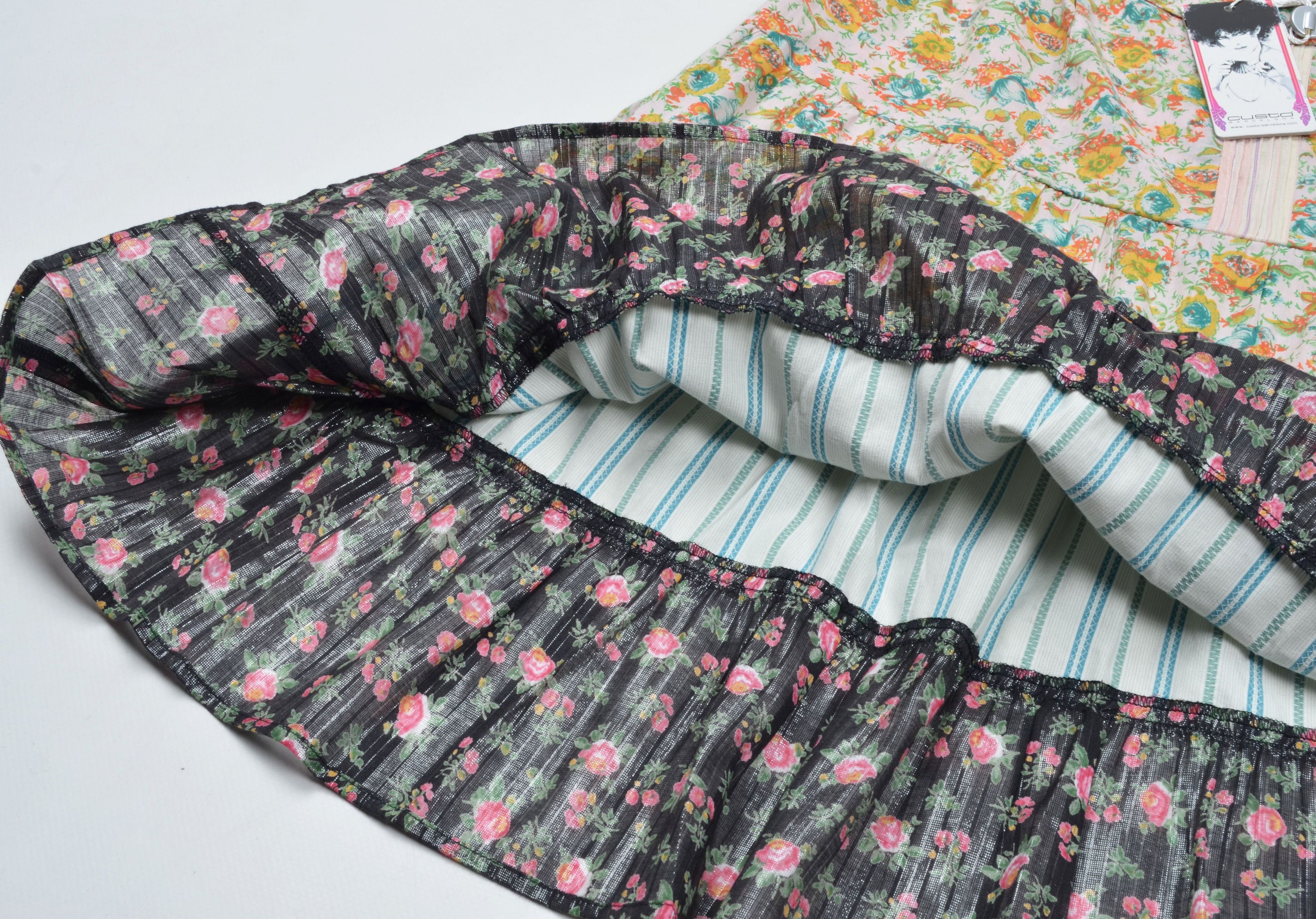 Custo Barcelona Custo Barcelona Vintage Y2K Boho Floral Flared Skirt Size 26" / US 2 / IT 38 - 9 Thumbnail