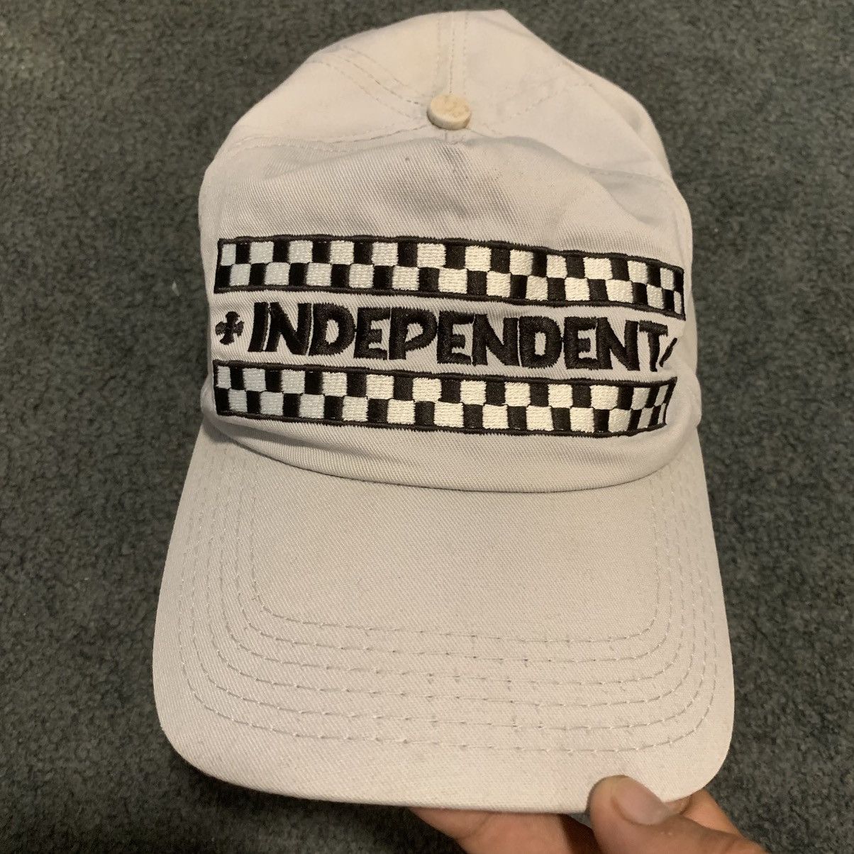 Independent Truck Co. VINTAGE 90s-Y2K INDEPENDENT TRUCKS CO. SNAP BACK / DAD HAT Size ONE SIZE - 1 Thumbnail