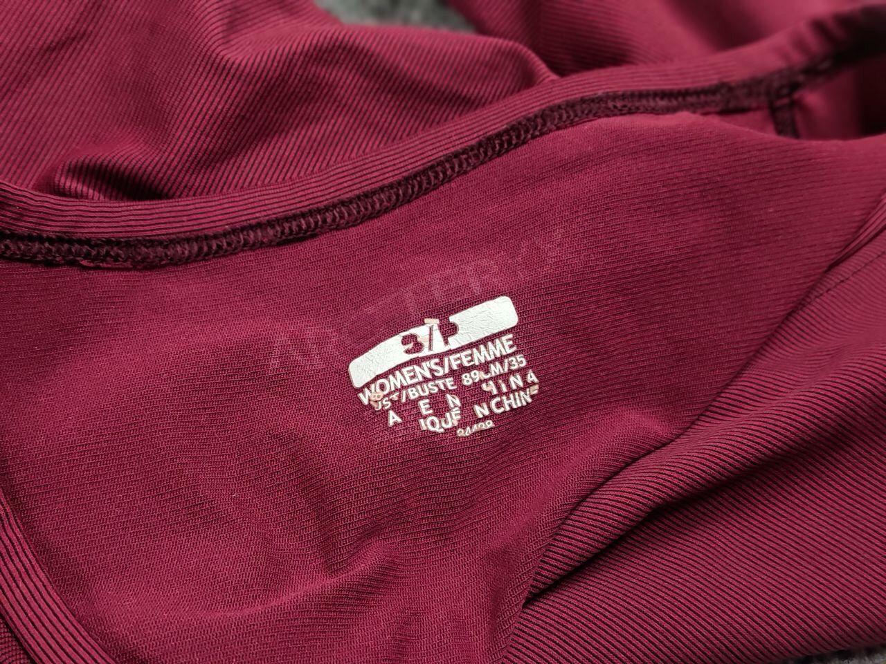 Arc'teryx Vintage Arc'teryx Top LS Women's long sleeve Burgundy Shirts Size S / US 4 / IT 40 - 17 Thumbnail