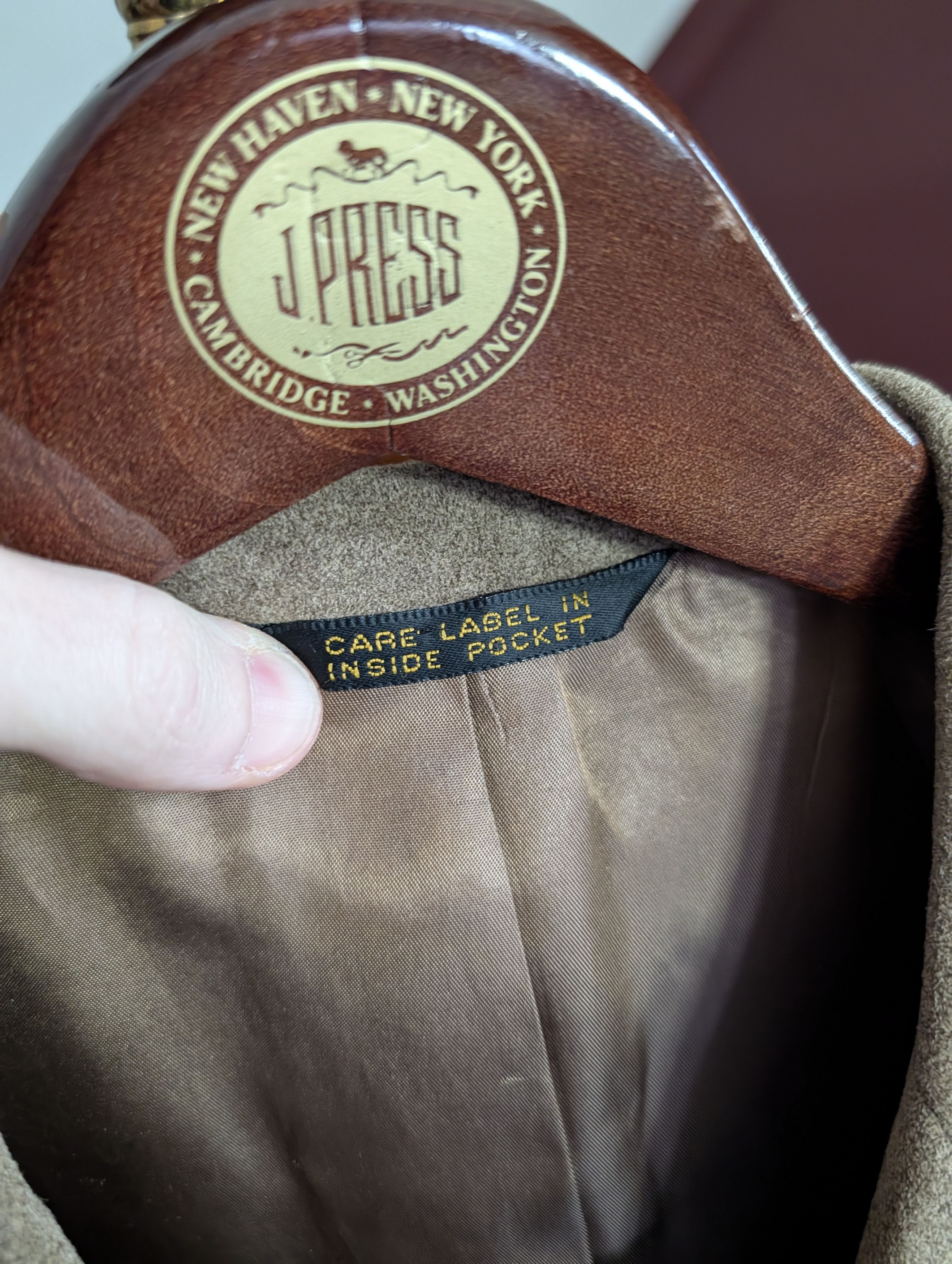 A.O. CMS Doncaster A.O. White VTG suede-like MiUSA sport coat Size 44R - 9 Thumbnail