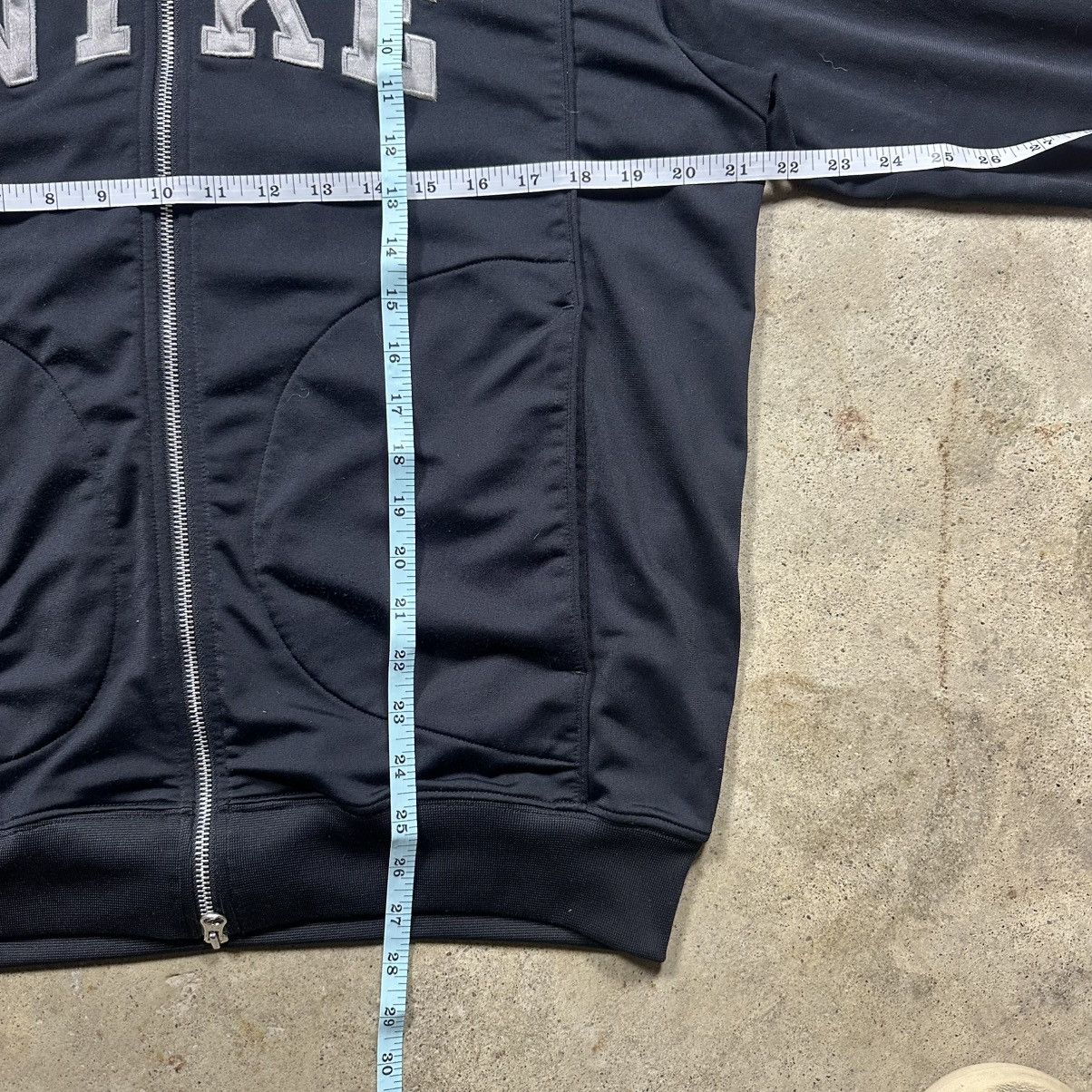 Nike Vintage Y2K Zip Up Nike Spell Out Logo Hoodie Size M Size US M / EU 48-50 / 2 - 6 Thumbnail