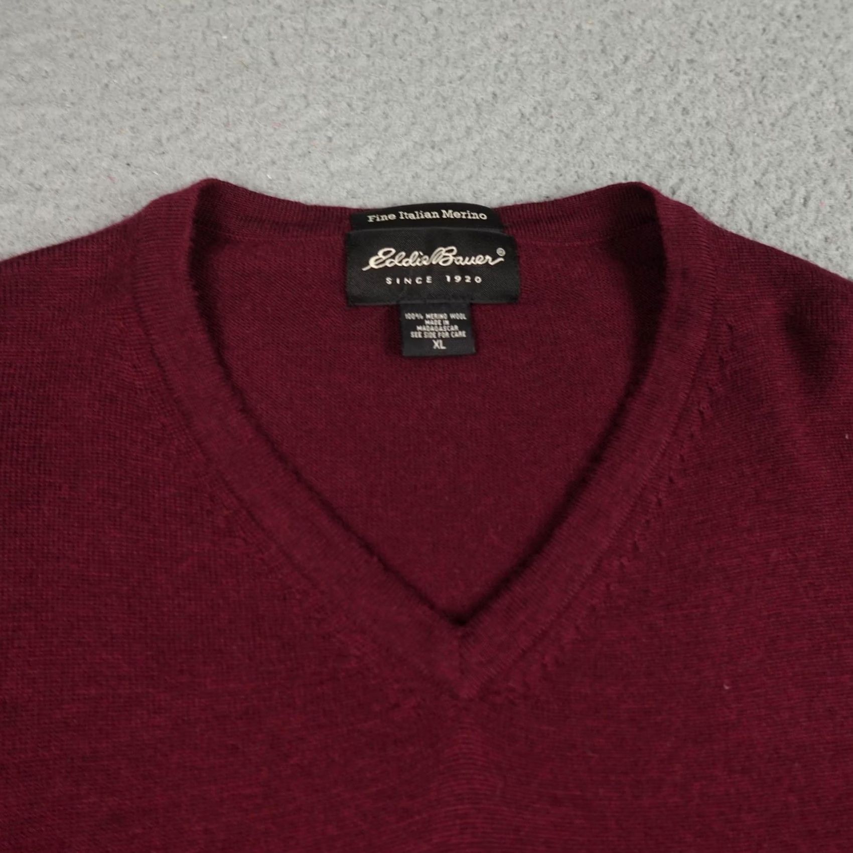 Eddie Bauer Eddie Bauer Sweater Mens XL Burgundy Fine Italian Merino Wool V Neck Pullover Size US XL / EU 56 / 4 - 4 Thumbnail
