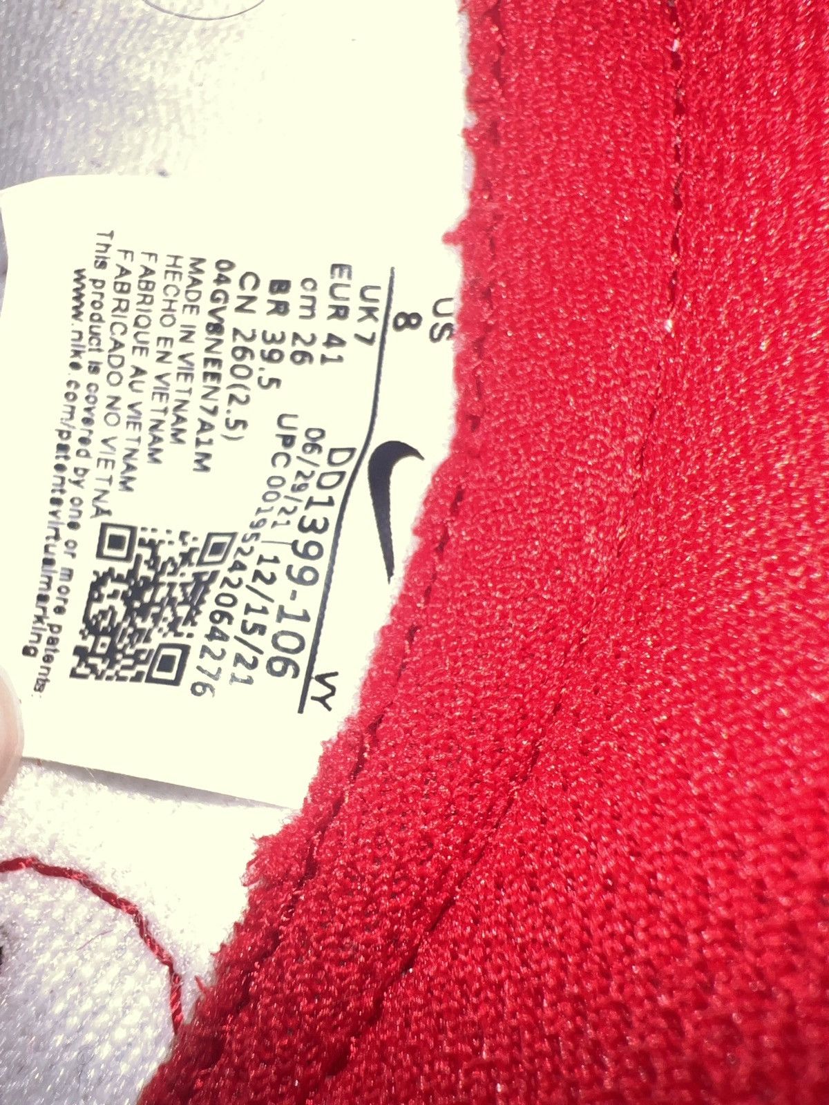 Nike NIKE DUNK HI RED Size US 8 / EU 41 - 6 Thumbnail