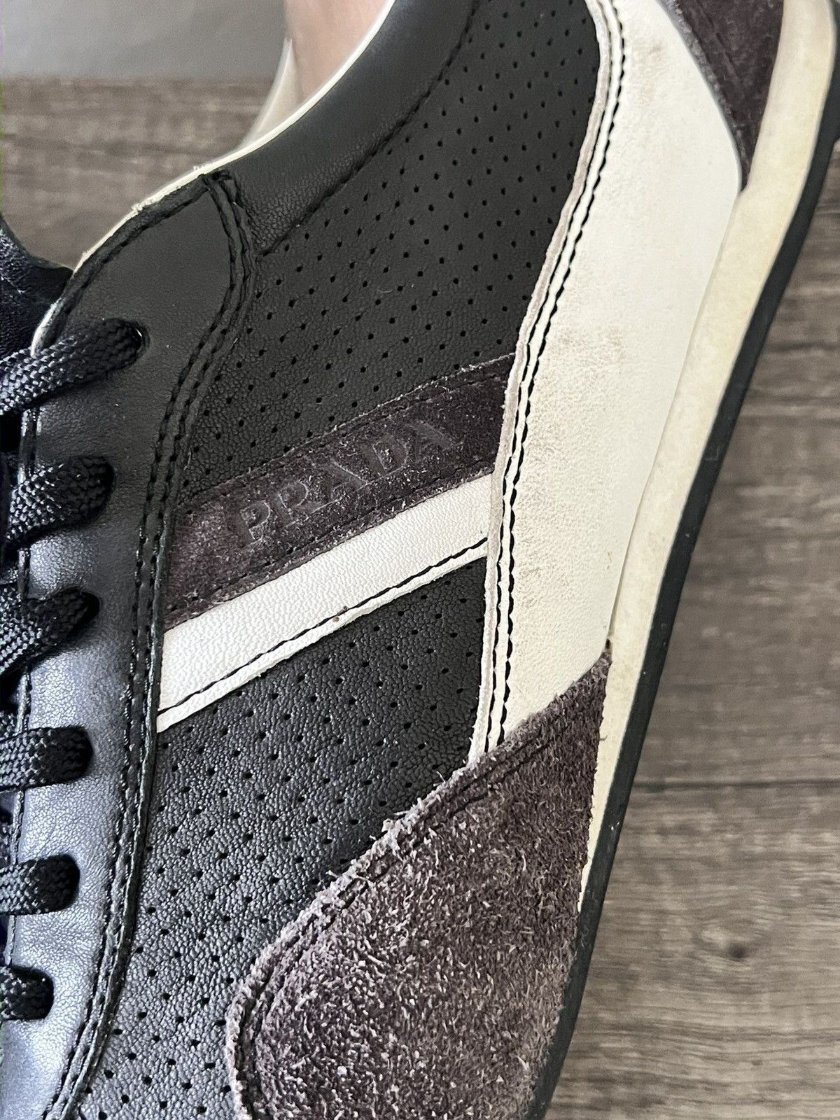 Prada PRADA SPORT PERFORLATED LEATHER AND SUEDE LACE UP LOW Size US 9 / EU 42 - 11 Thumbnail