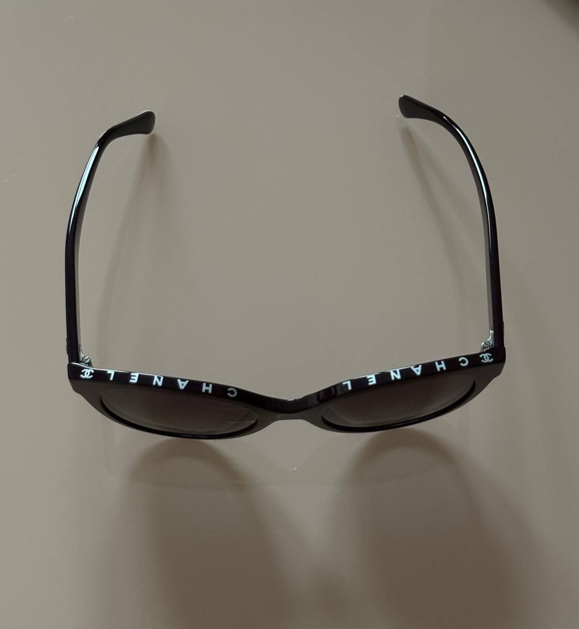 Chanel Chanel sunglasses. Stylish and trendy. Limited edition! Size ONE SIZE - 4 Thumbnail