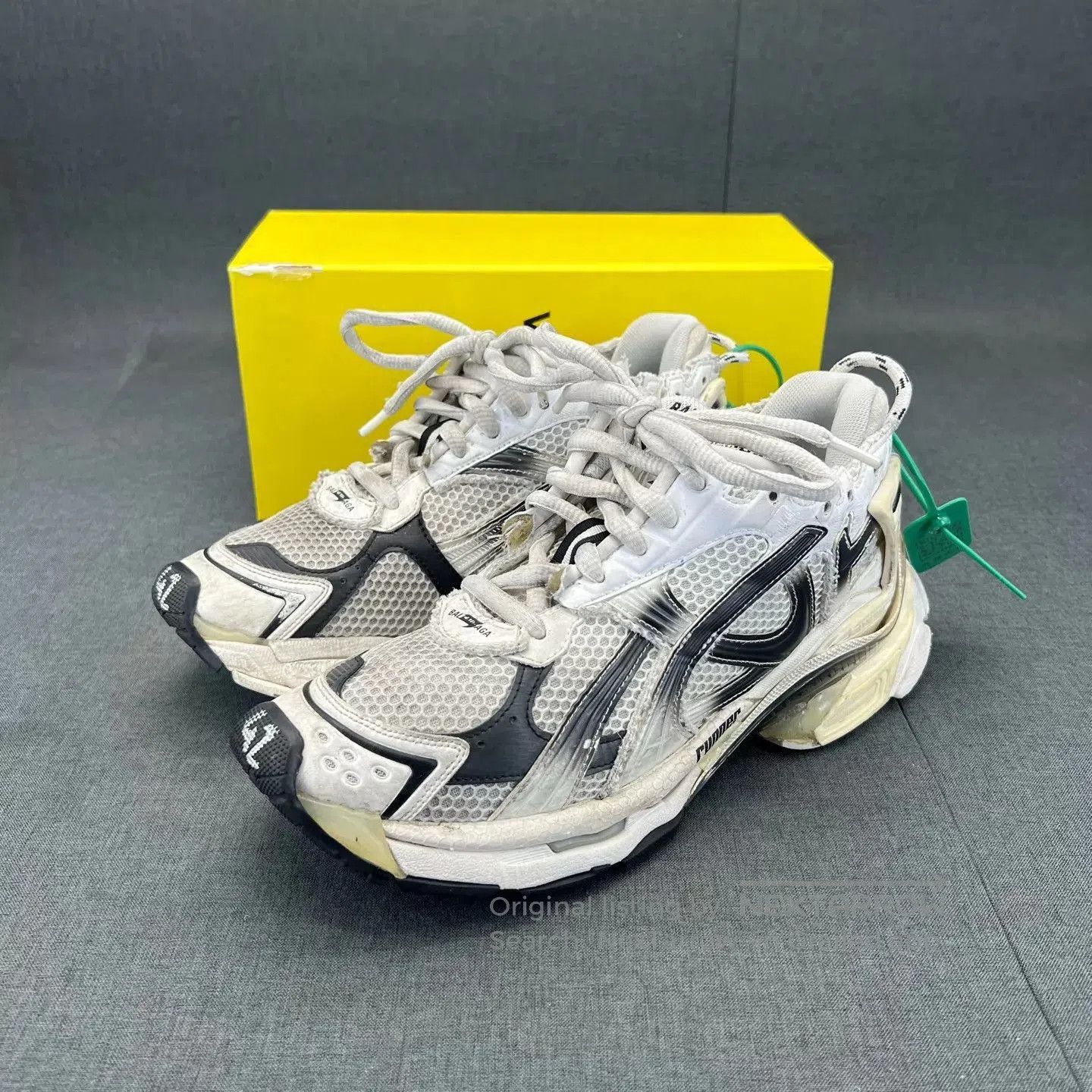 Balenciaga Multi Color Low Top Sneakers Size 9. Size US 9 / EU 42 - 1 Thumbnail