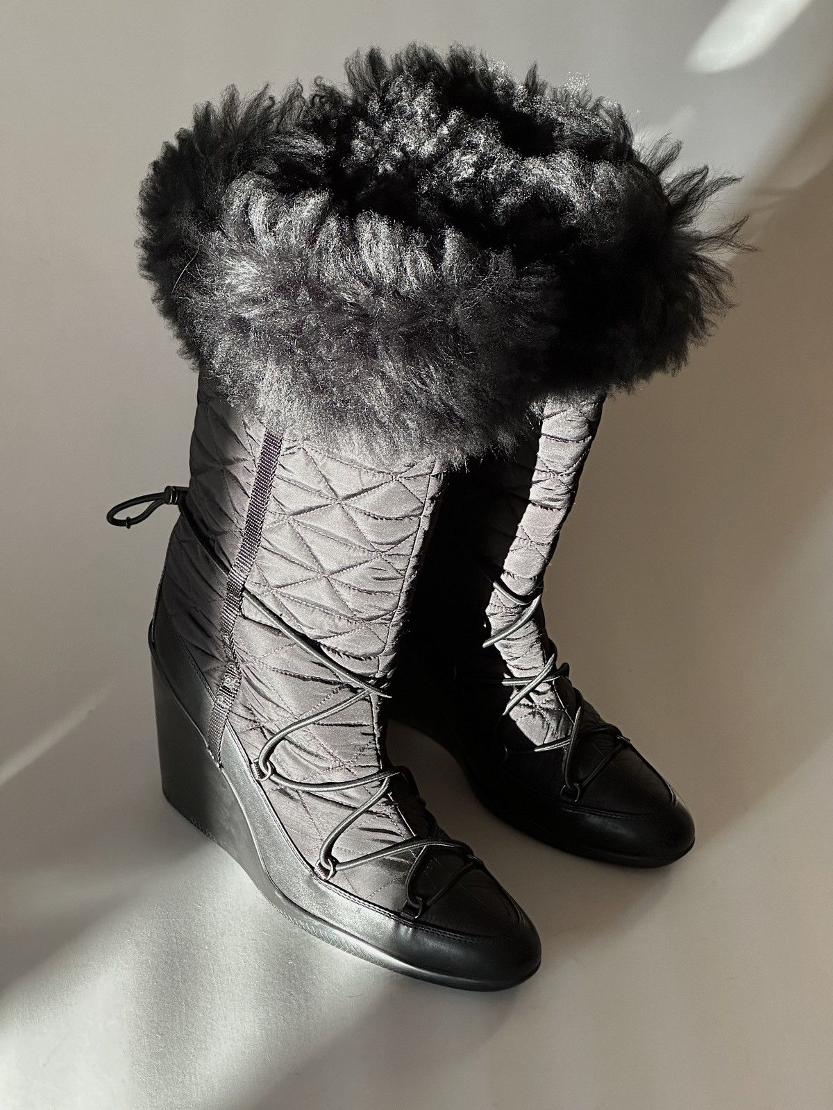 Prada *sz39.5* PRADA 2006 Fur Padded Logo Boots Vintage Leather Size US 9.5 / IT 39.5 - 6 Thumbnail