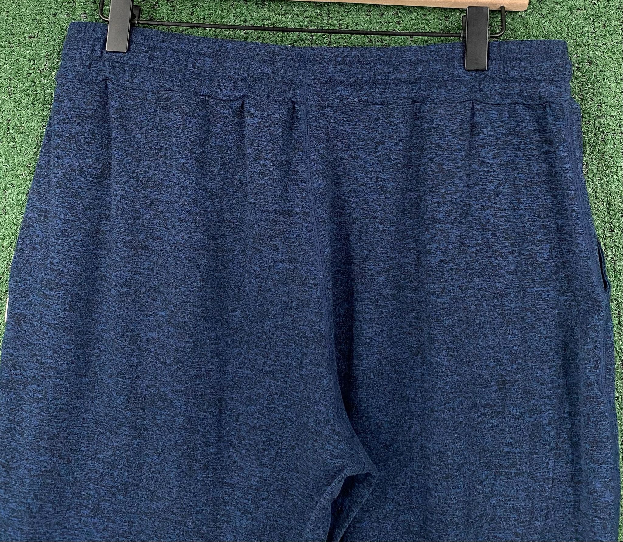 Vuori Vuori Performance Dreamknit Jogger Navy Heather Medium Size 32" / US 10 / IT 46 - 6 Thumbnail