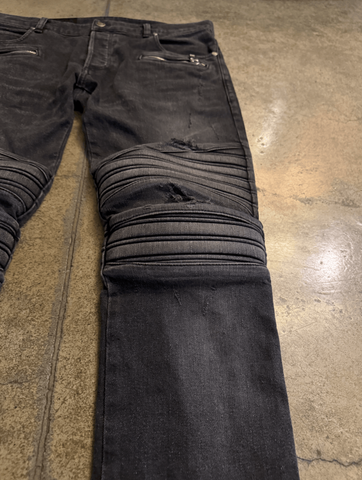 Balmain balmain ripped jeans new condition Size US 32 / EU 48 - 3 Thumbnail