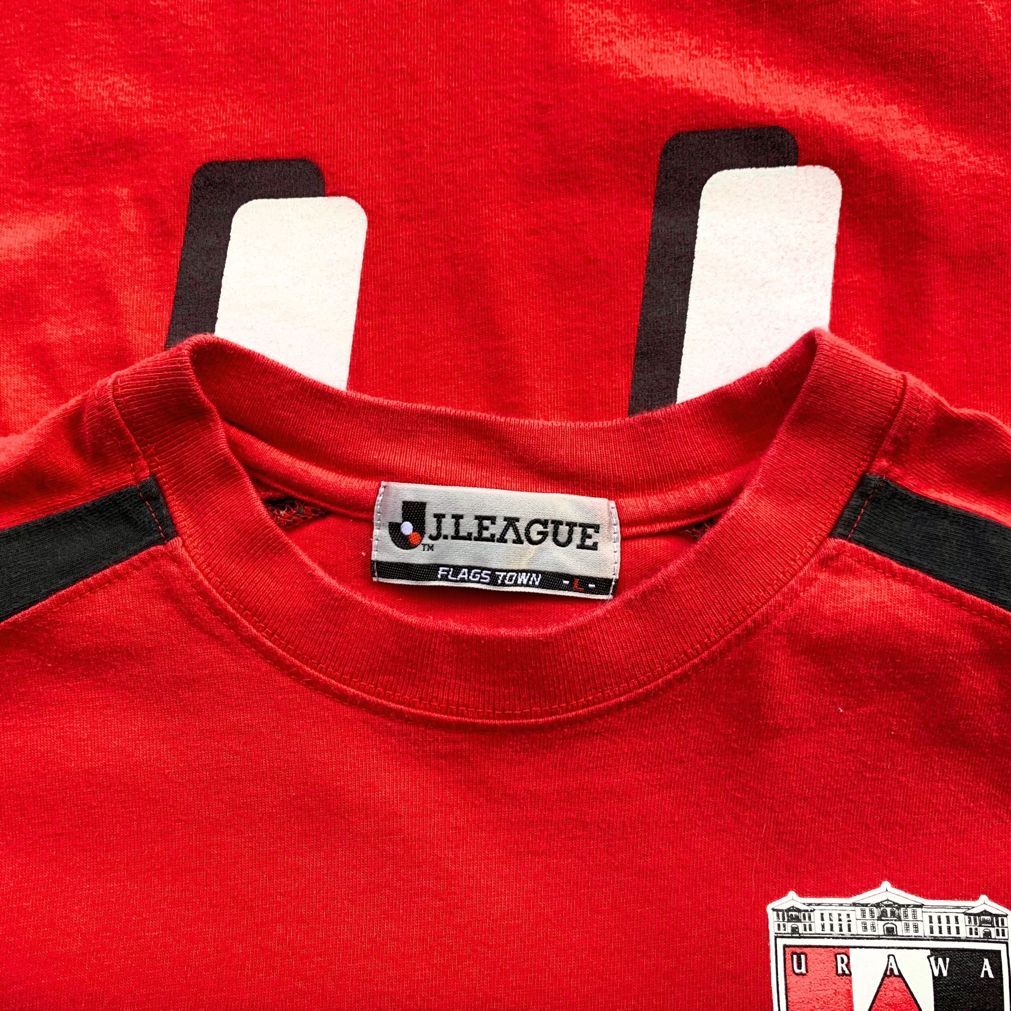 Japanese Brand 1990s Red Diamonds Urawa Japan Official Tee Size US L / EU 52-54 / 3 - 4 Thumbnail