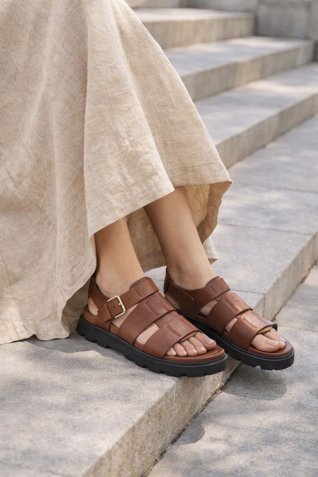 Ugg UGG Capitelle Strap Leather Sandals Women’s Buckle Comfort Size US 10 / IT 40 - 1 Thumbnail