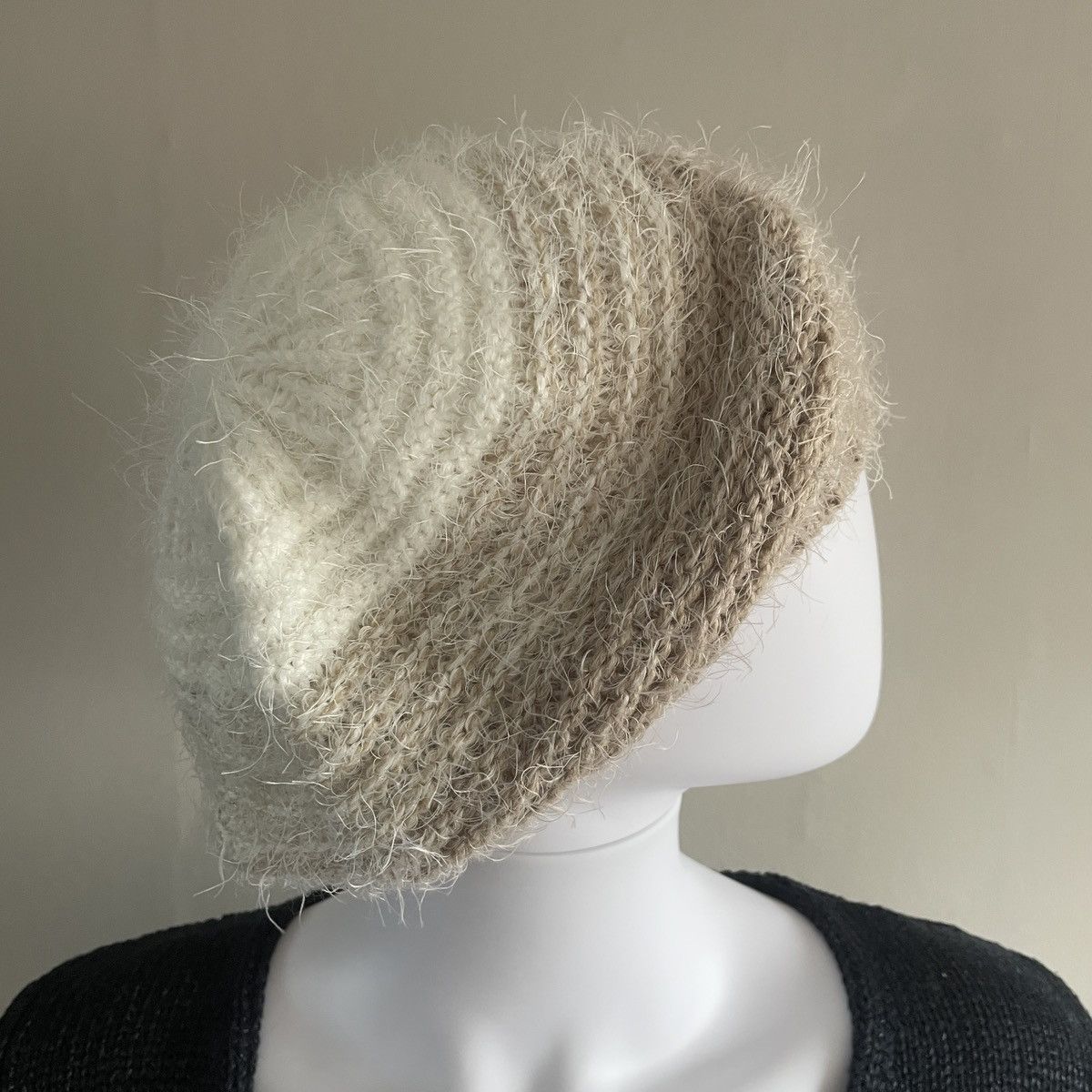 Calvin Klein Calvin Klein Ombre Beret Hat Size ONE SIZE - 3 Thumbnail