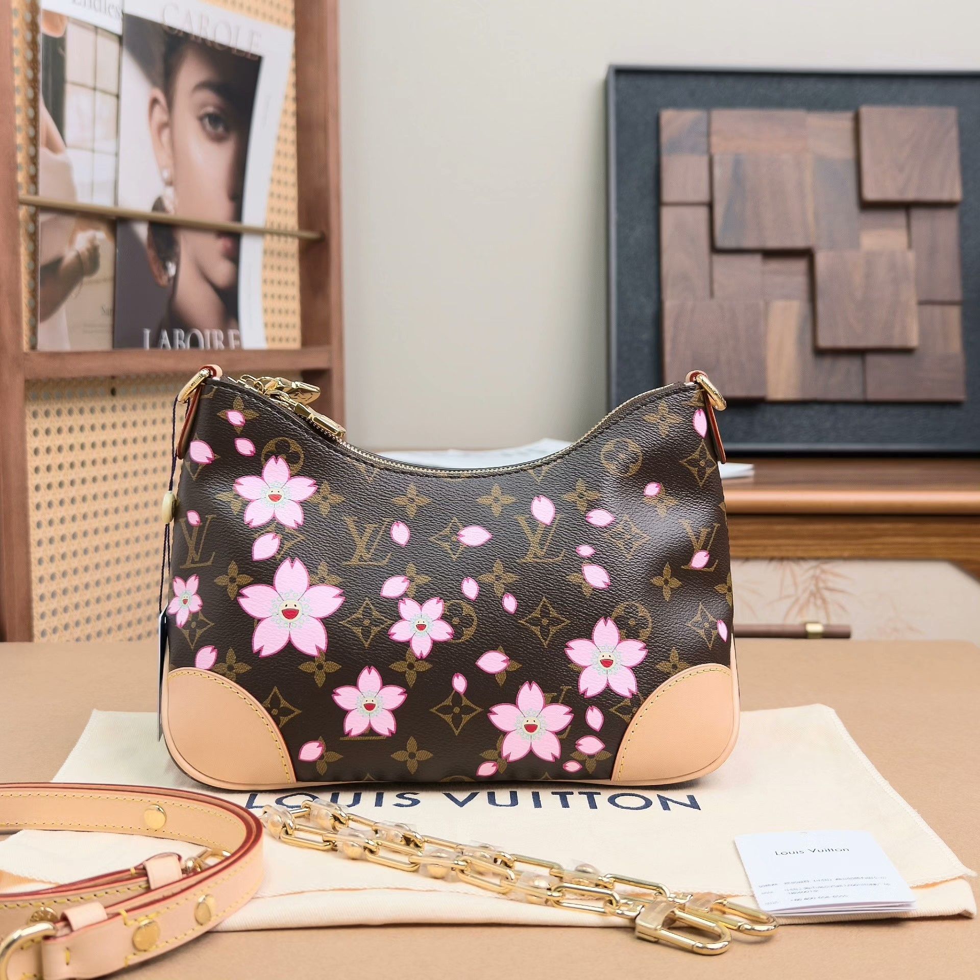 Louis Vuitton Pre-loved Bag Very good condition Size ONE SIZE - 1 Thumbnail
