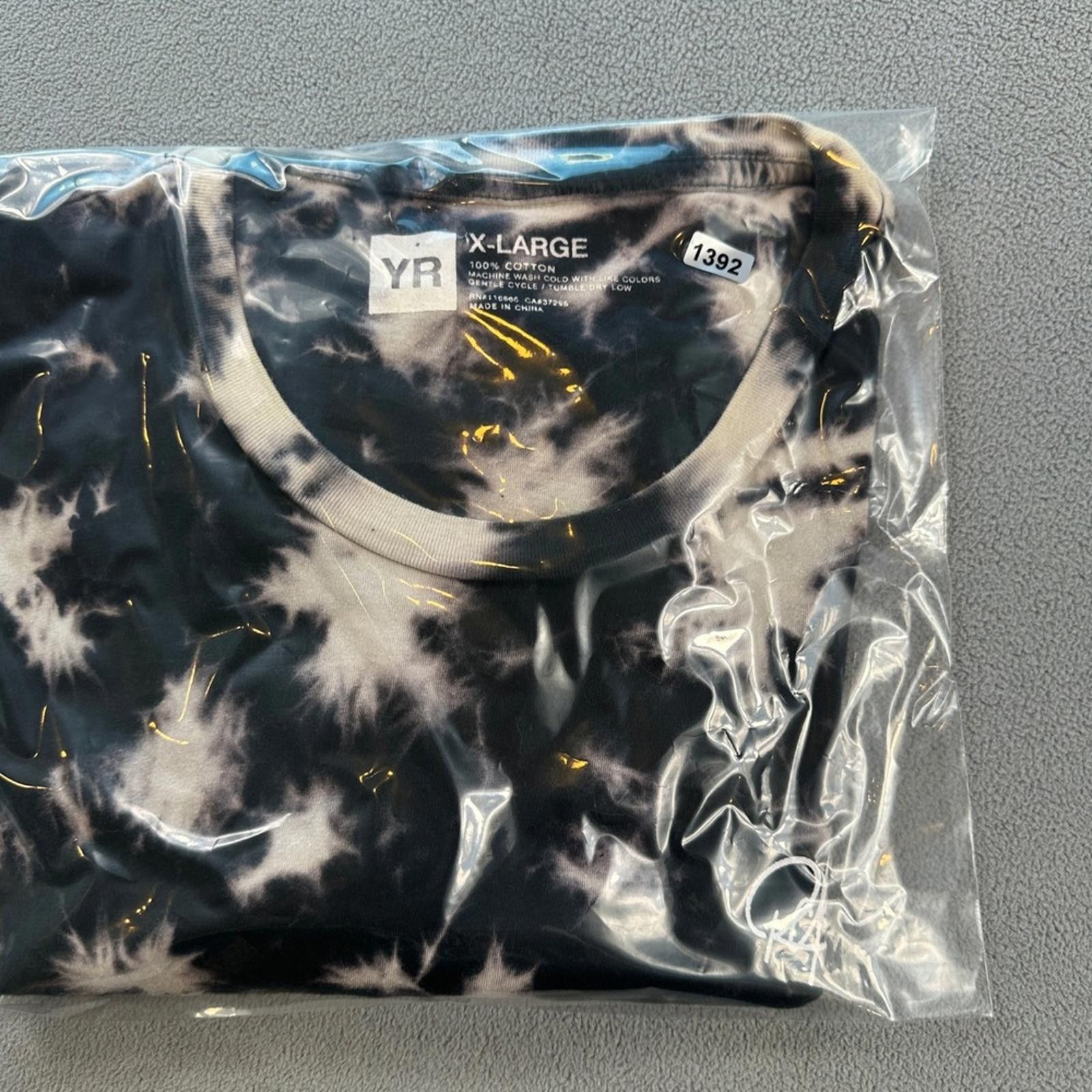 Other YR T Shirt Men's X-Large Black White Tie Dye Graphic Cotton Size US XL / EU 56 / 4 - 5 Thumbnail