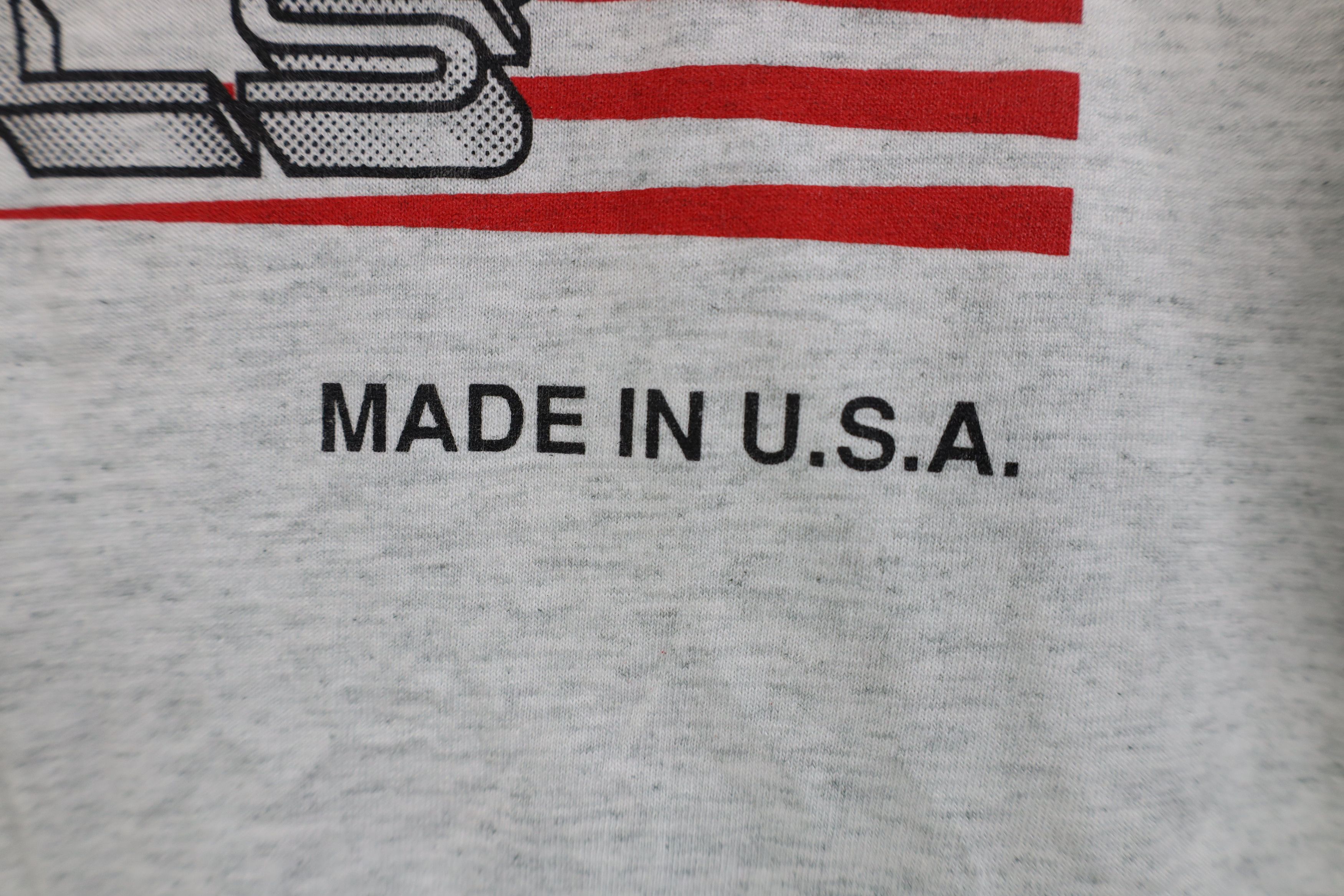 Vintage Vintage 90s Van Tools Wrap Your Hands T-Shirt Gray USA Size US L / EU 52-54 / 3 - 5 Thumbnail