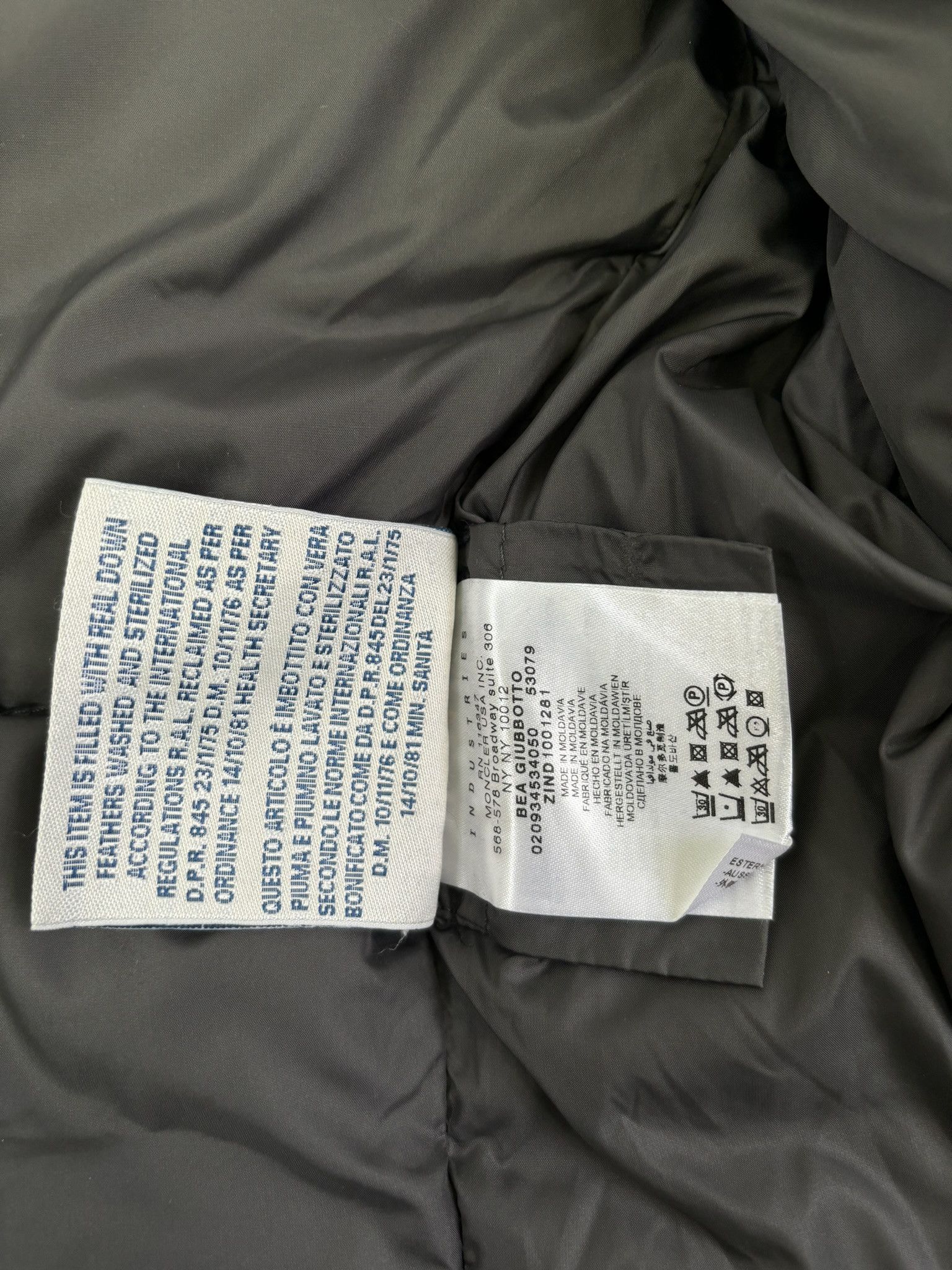 Moncler Moncler BEA jacket size. 2 Size XS / US 0-2 / IT 36-38 - 21 Thumbnail