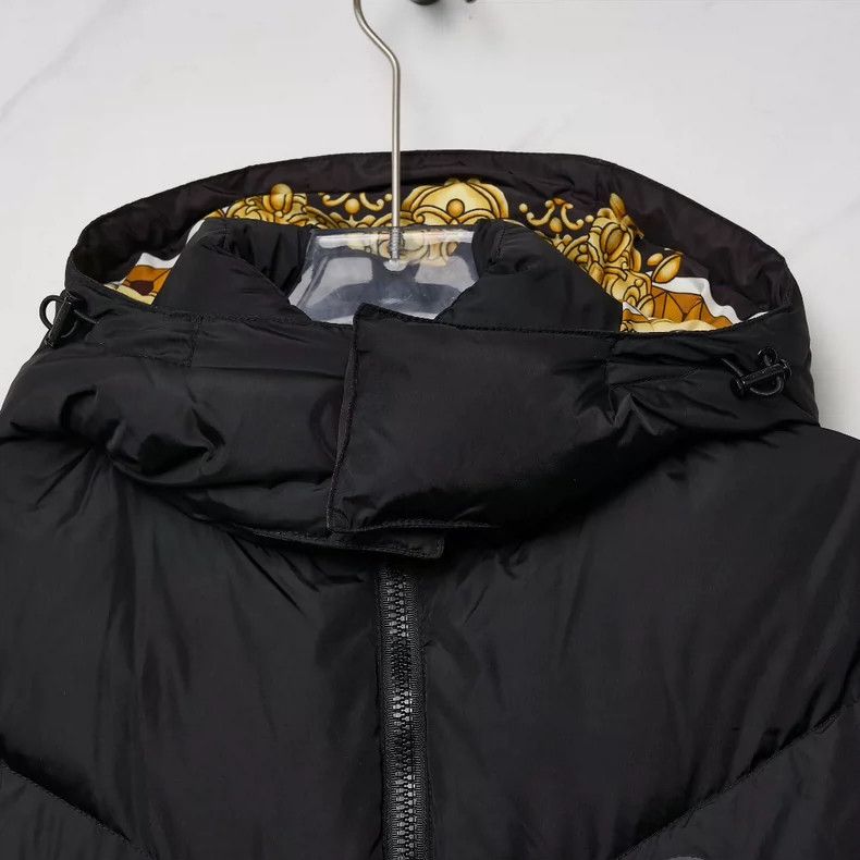Versace Versace Men wear padded jackets on both sides Size US S / EU 44-46 / 1 - 2 Thumbnail
