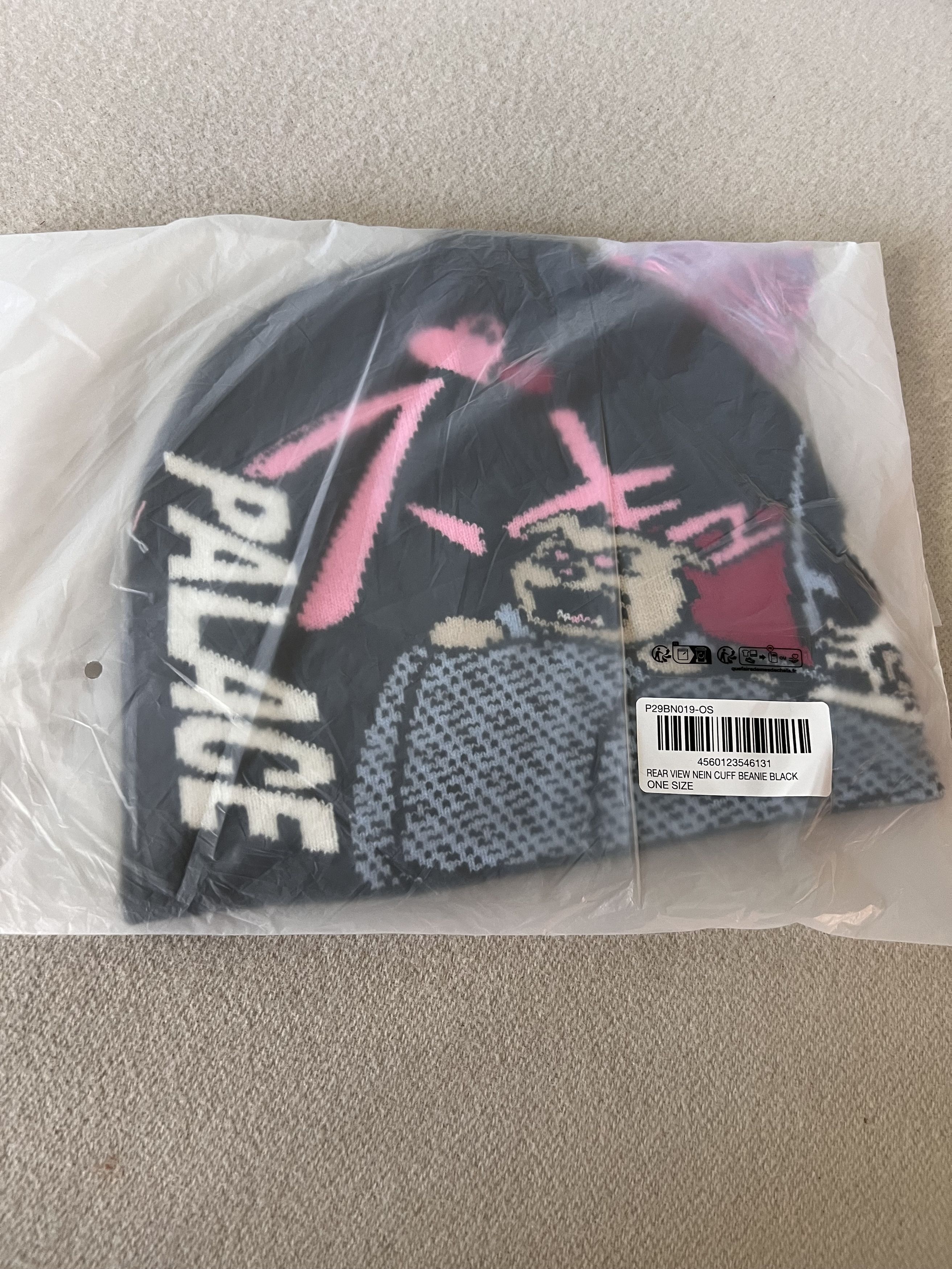 Palace Palace Skateboards Rear View Nein Cuff Beanie in Black Size ONE SIZE - 3 Thumbnail