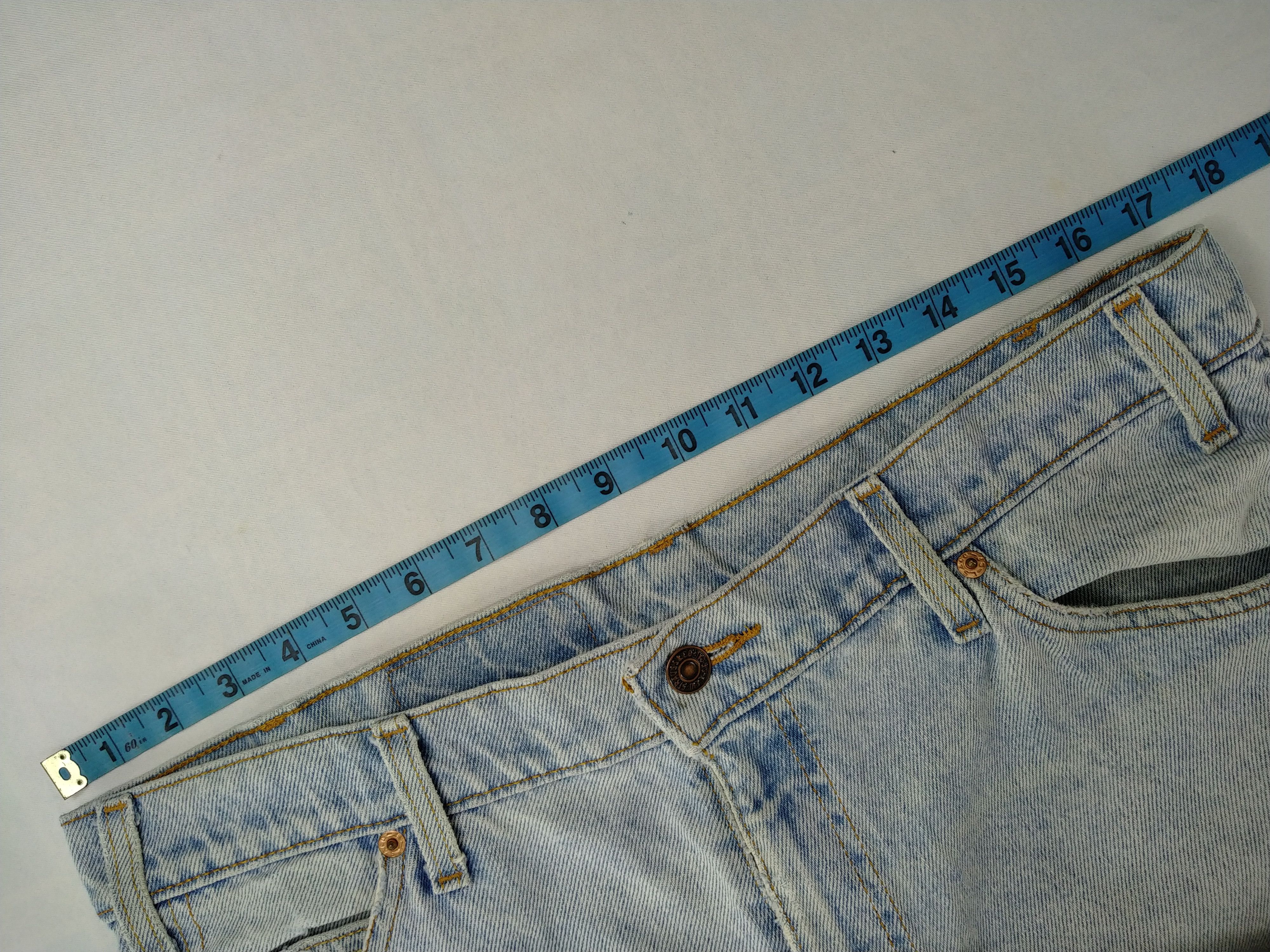 Levi's Light Wash Vintage Levi's 550 Orange Tab Denim -JN1023 Size US 35 - 5 Thumbnail