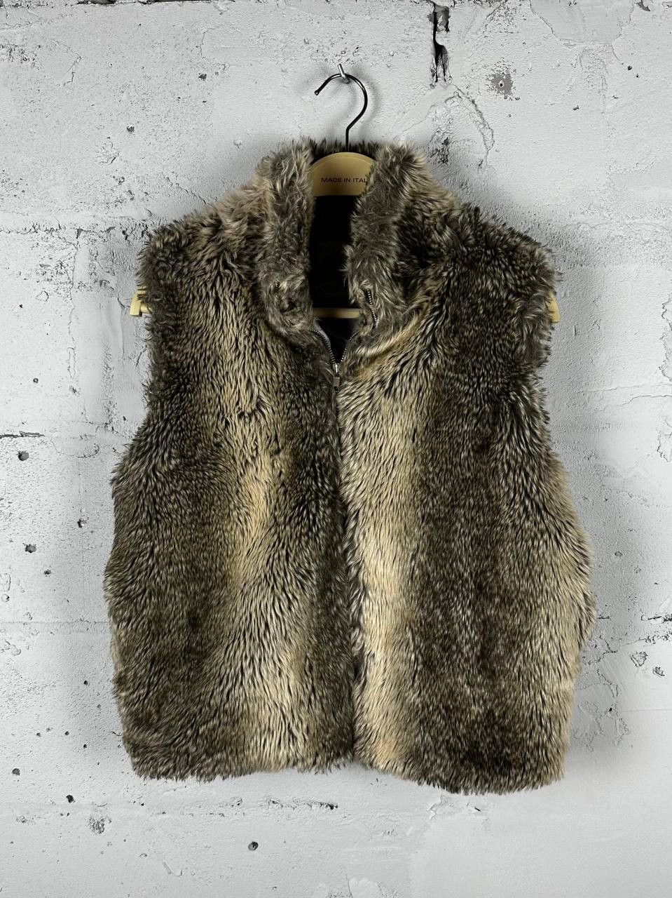 Japanese Brand Vintage Faux Fur Avant Garde Short Vest Y2K Size M / US 6-8 / IT 42-44 - 1 Thumbnail